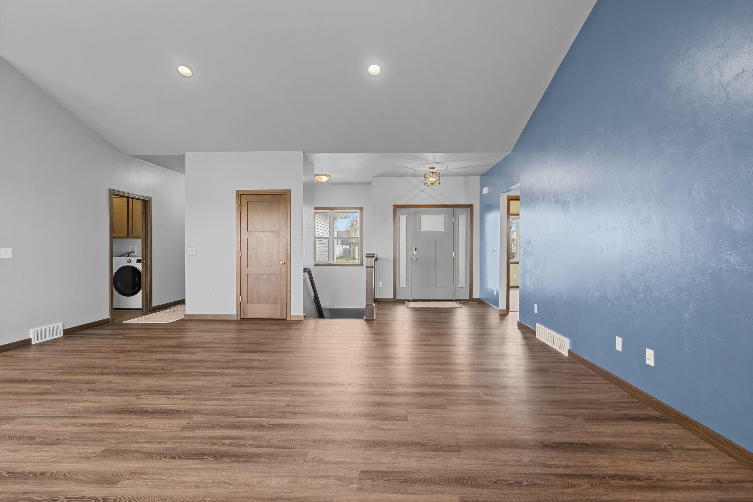 306 ASHTIN Way