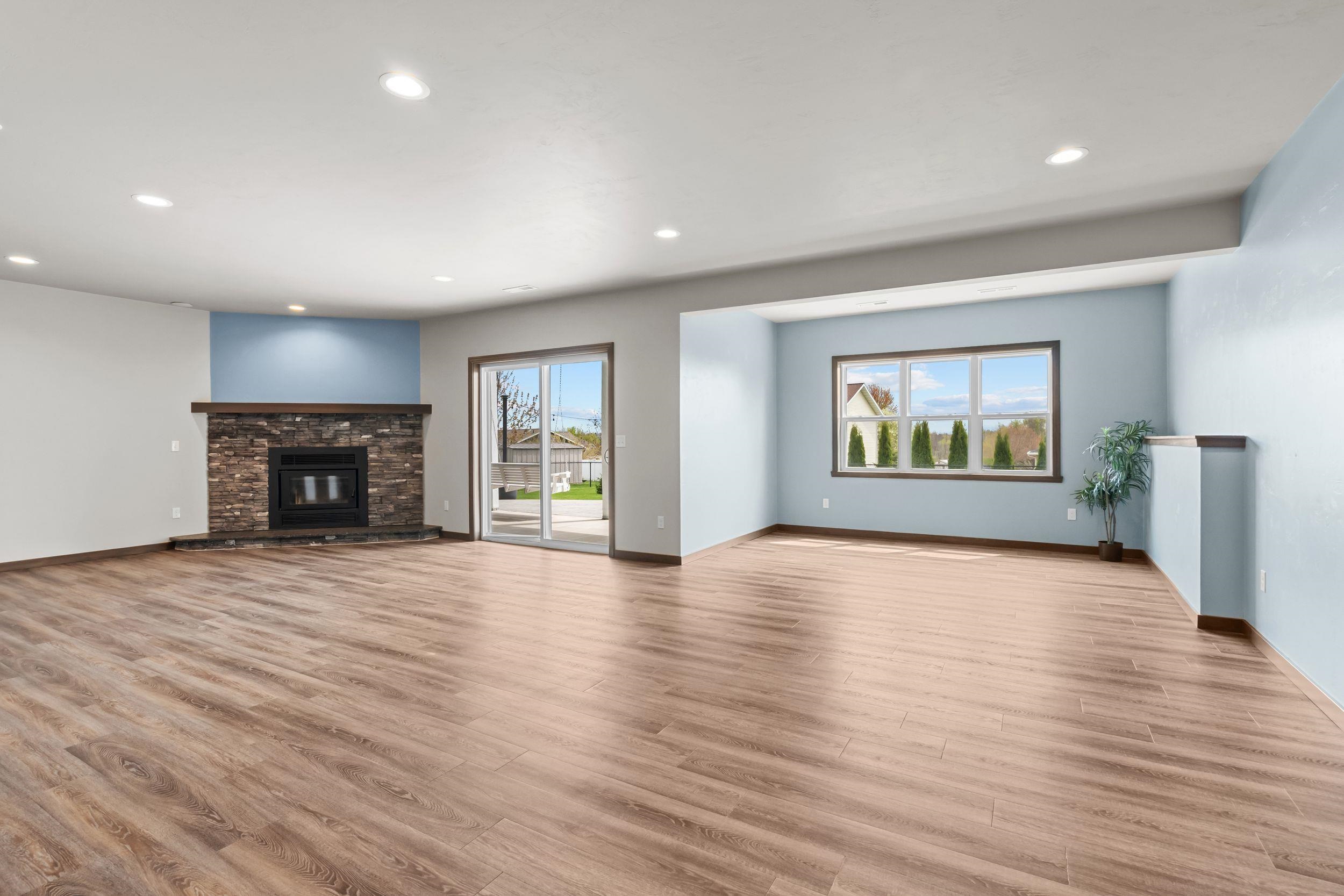 306 ASHTIN Way