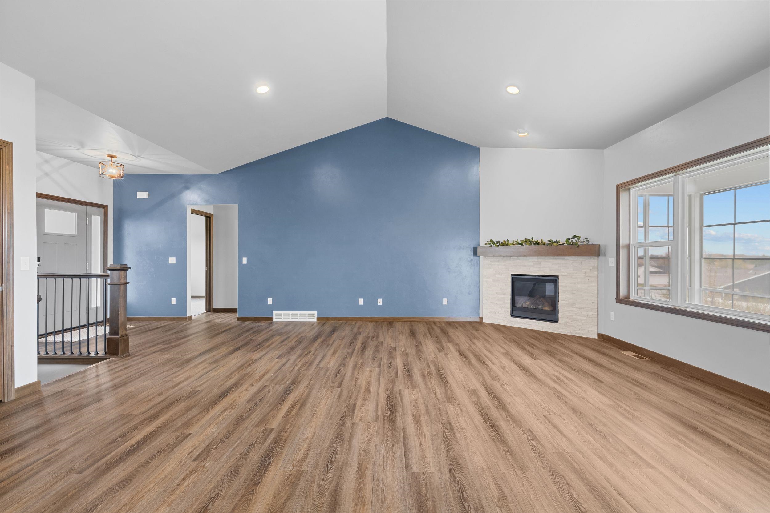 306 ASHTIN Way