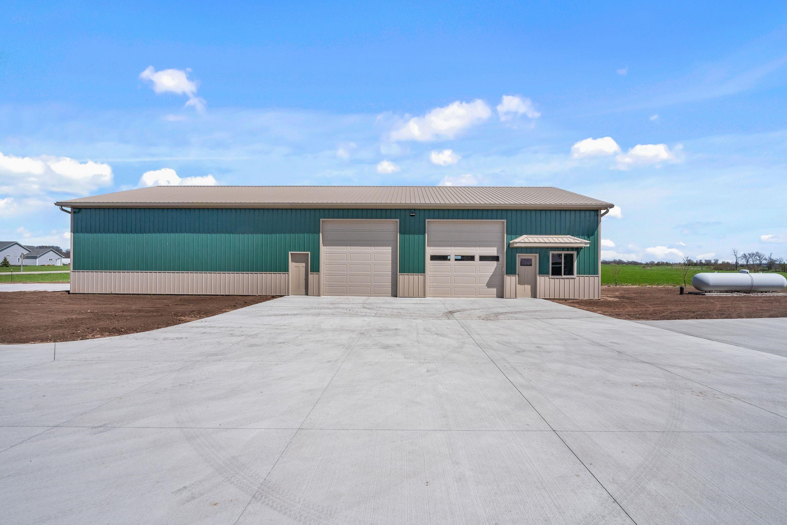 932 MEADOWLARK Road