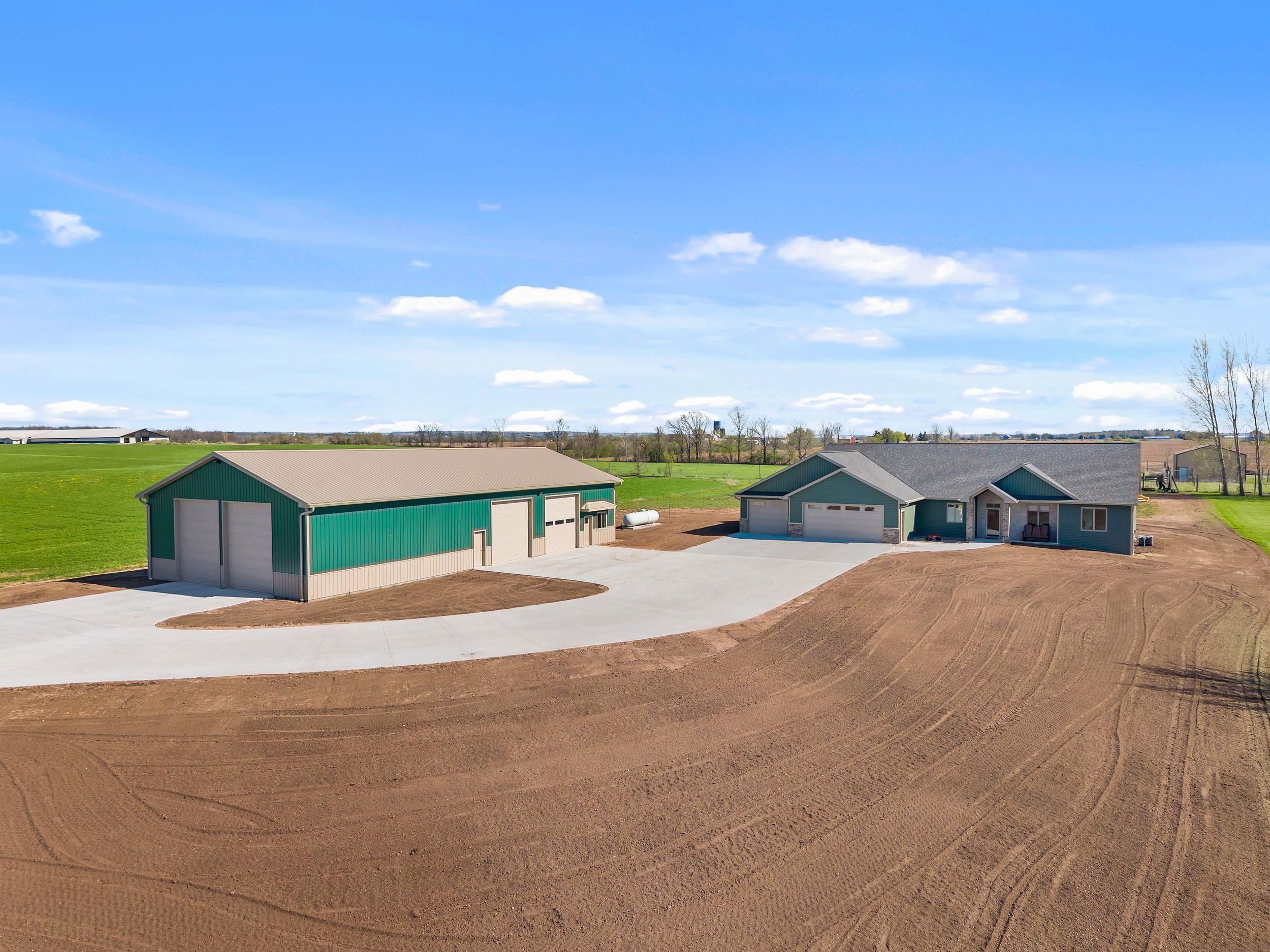932 MEADOWLARK Road