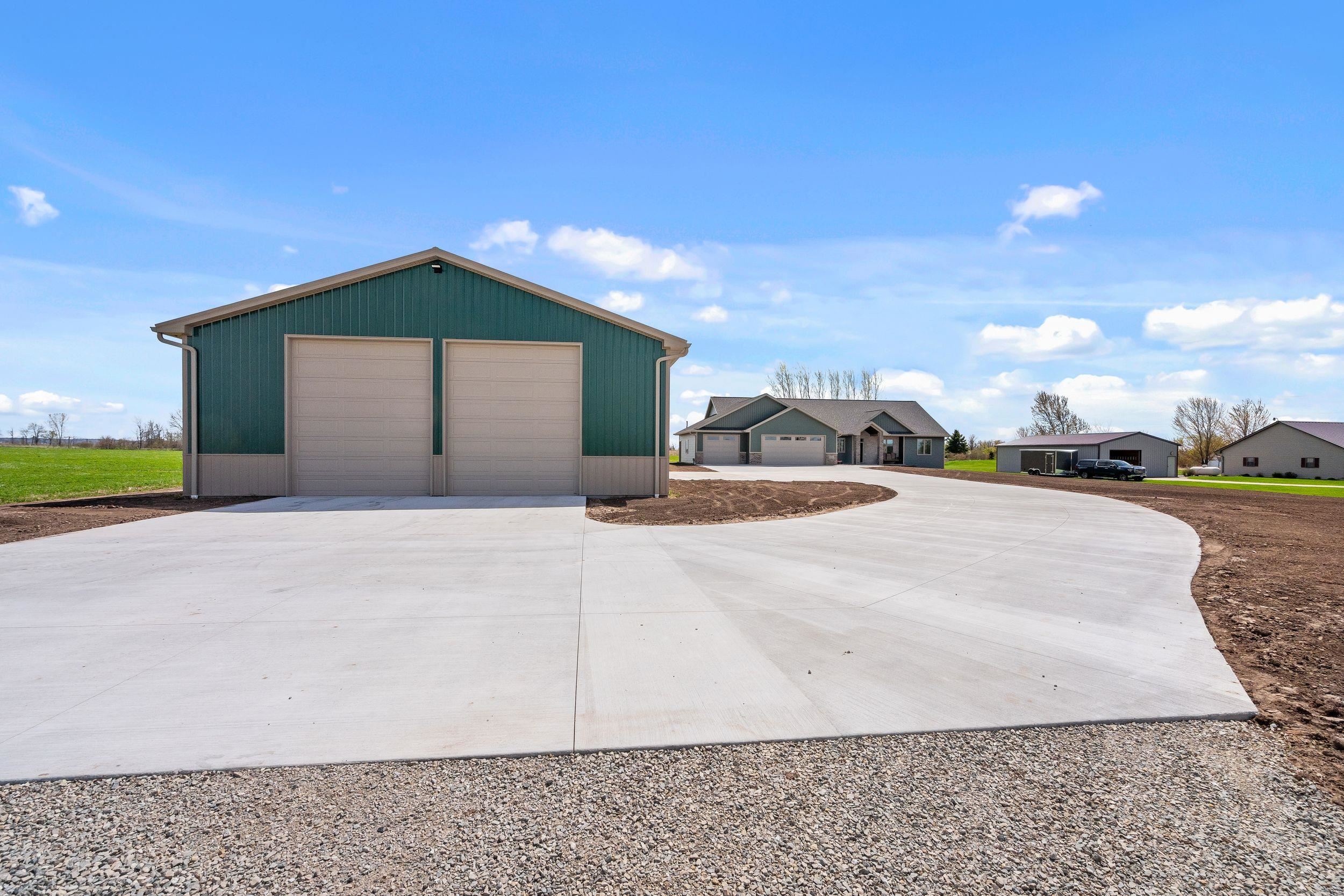 932 MEADOWLARK Road