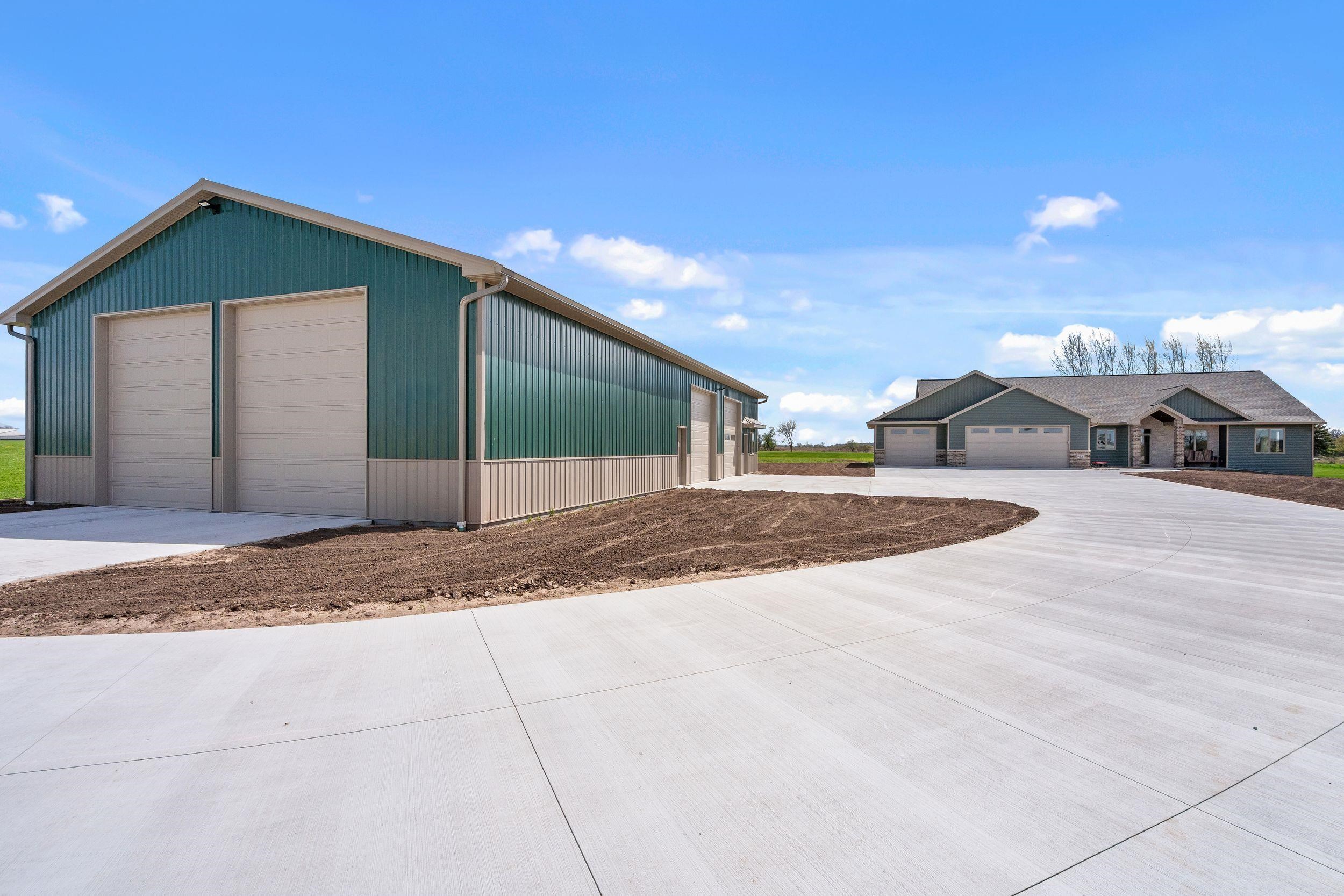 932 MEADOWLARK Road
