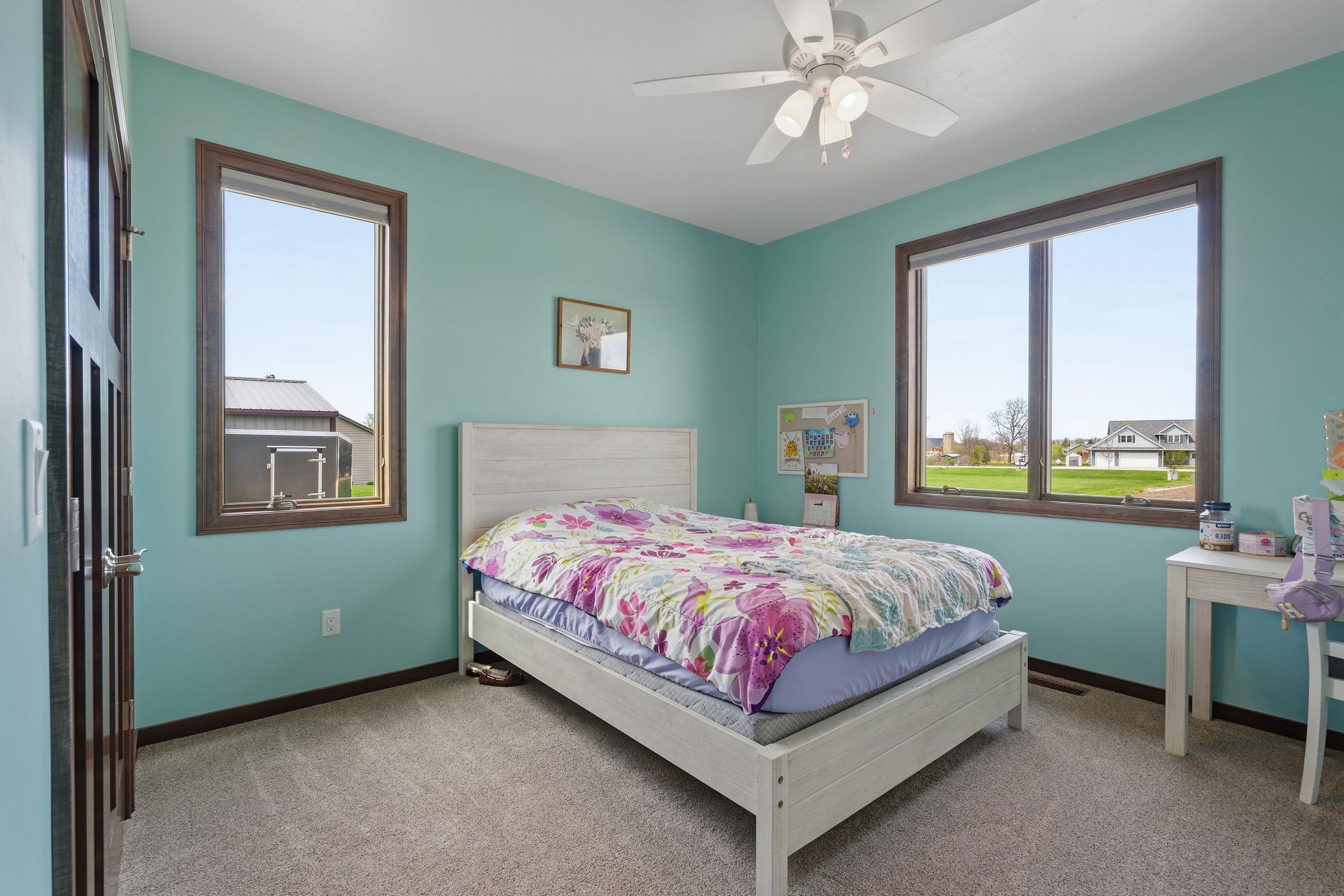 932 MEADOWLARK Road