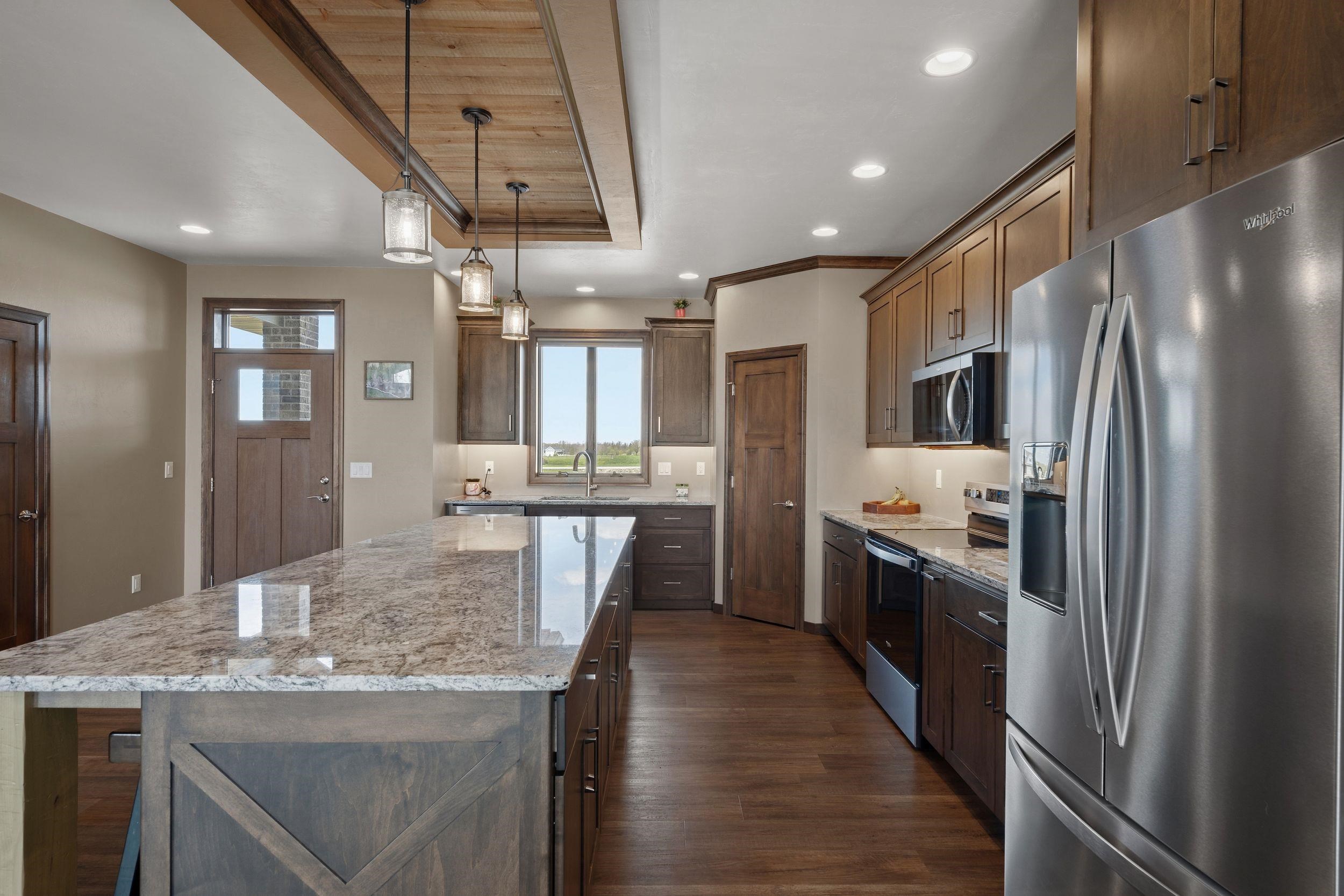 932 MEADOWLARK Road
