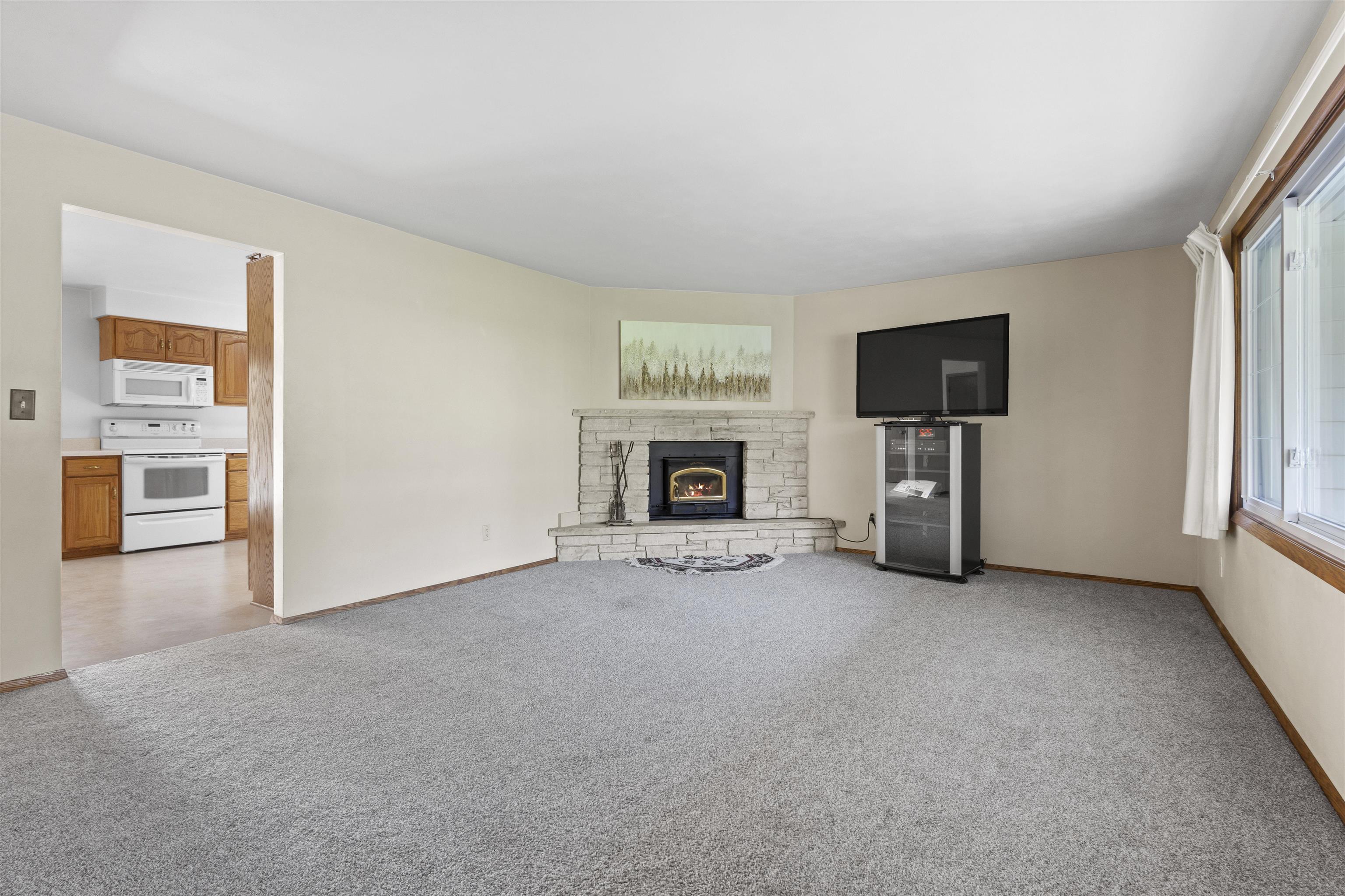 6911 FAHLEY Road