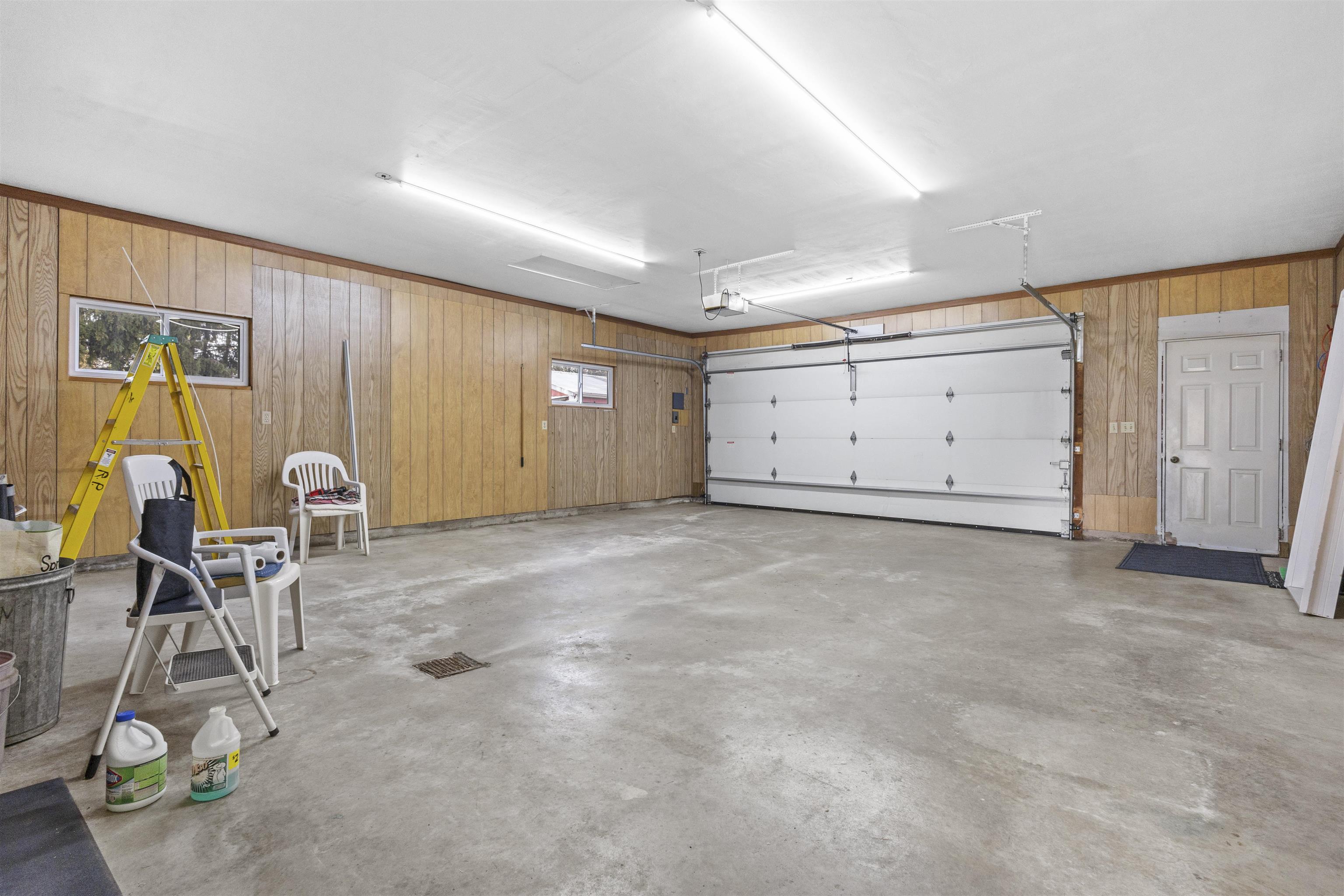 6911 FAHLEY Road