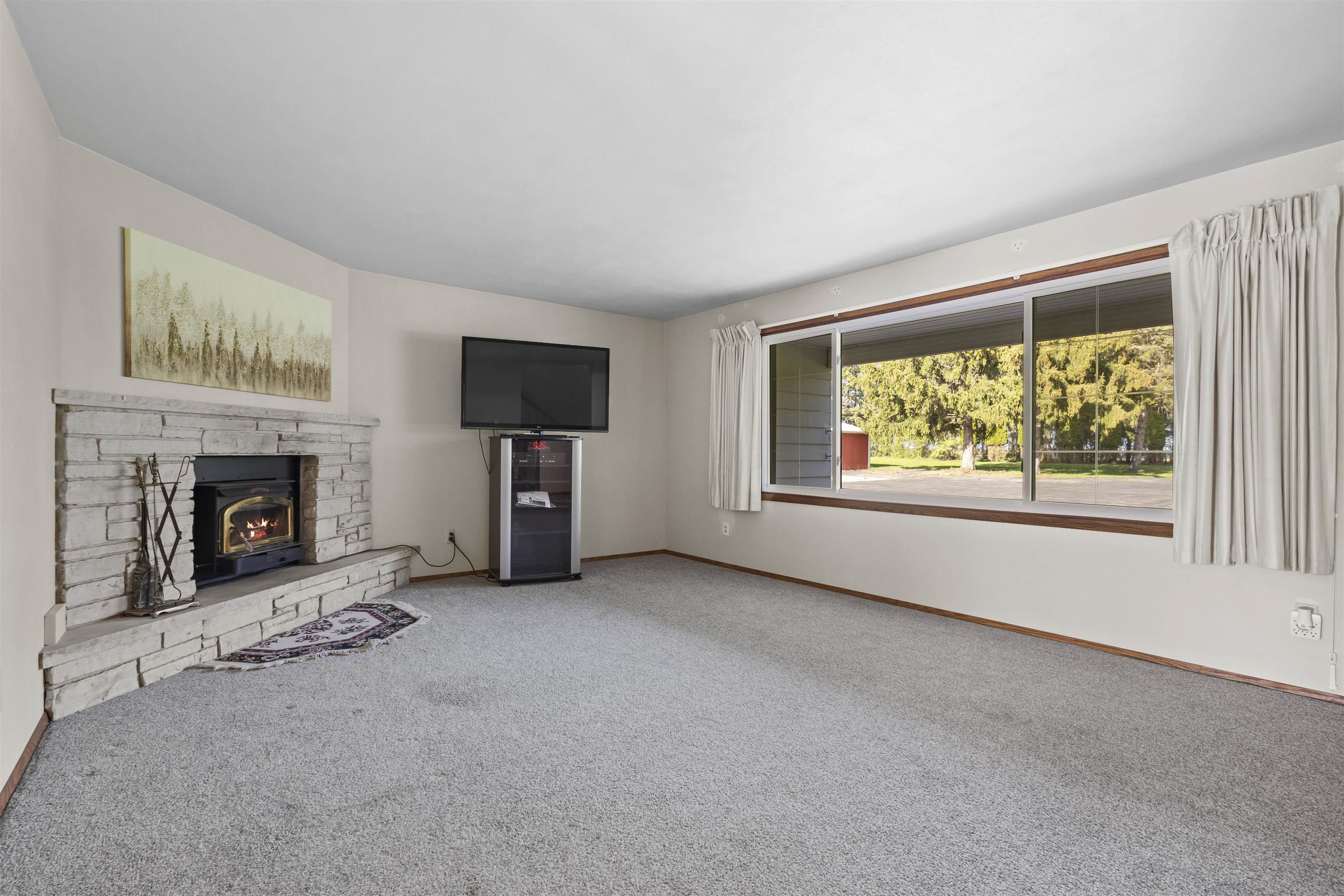6911 FAHLEY Road
