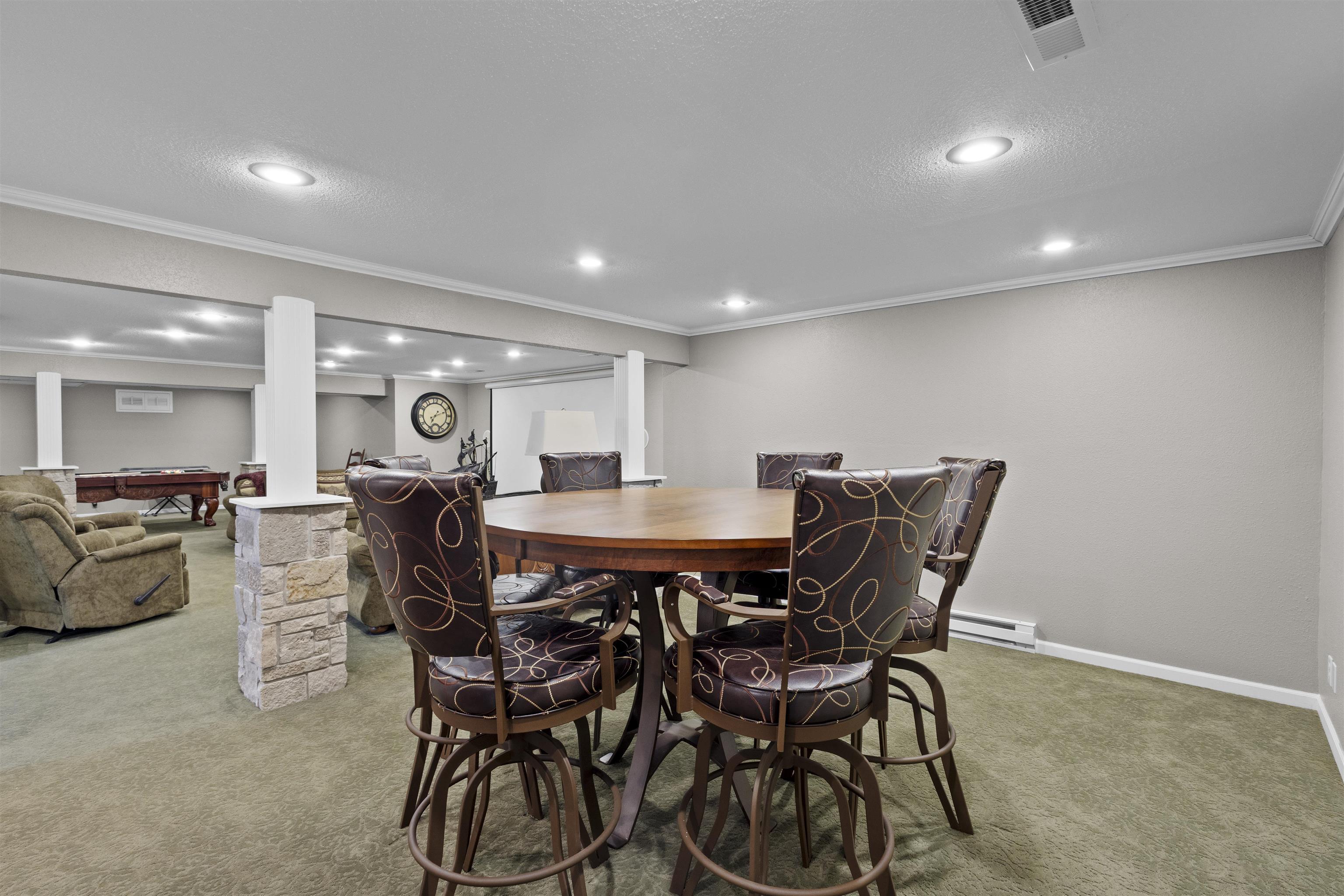 5100 STREICH Lane