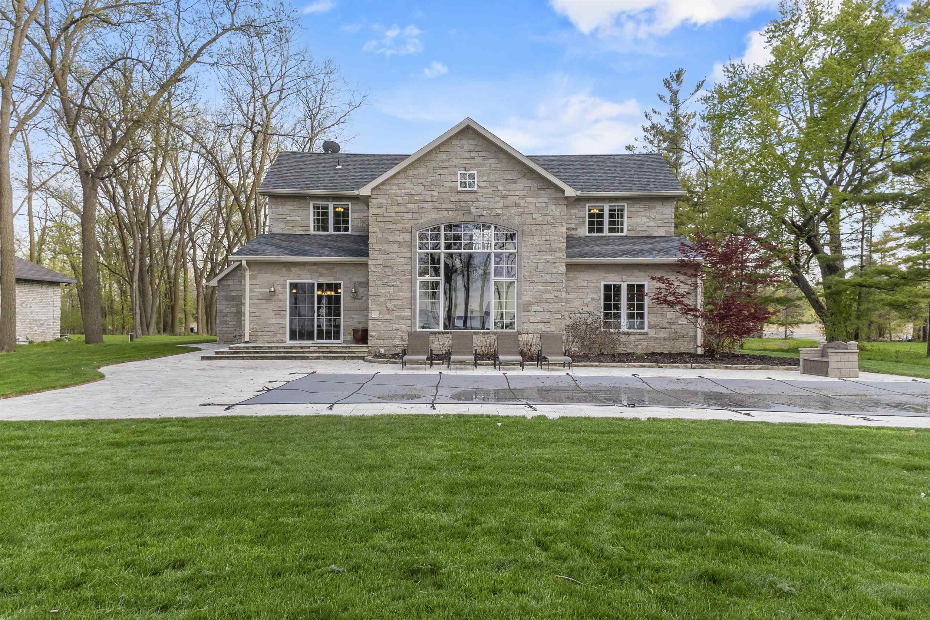 5100 STREICH Lane