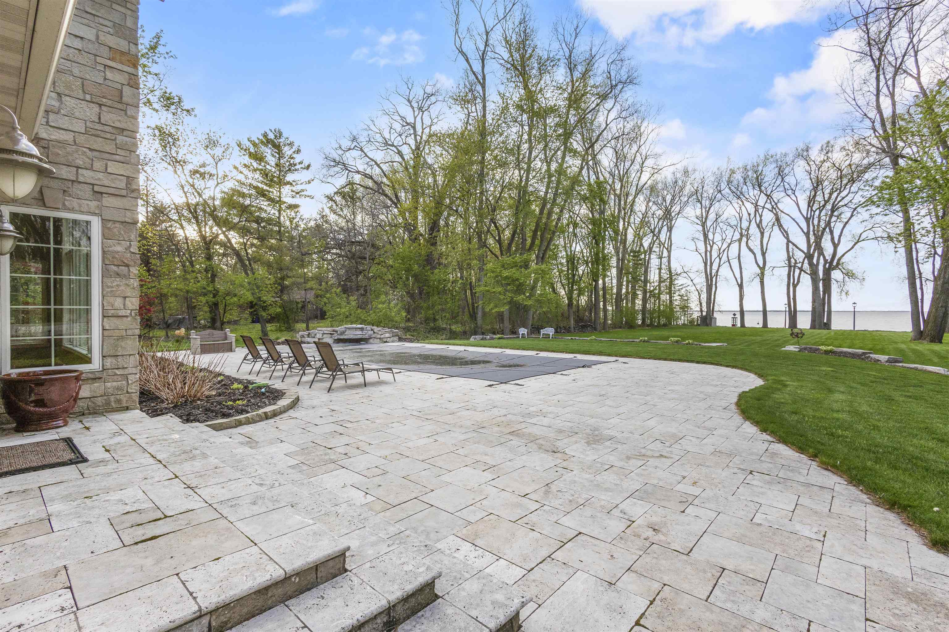 5100 STREICH Lane