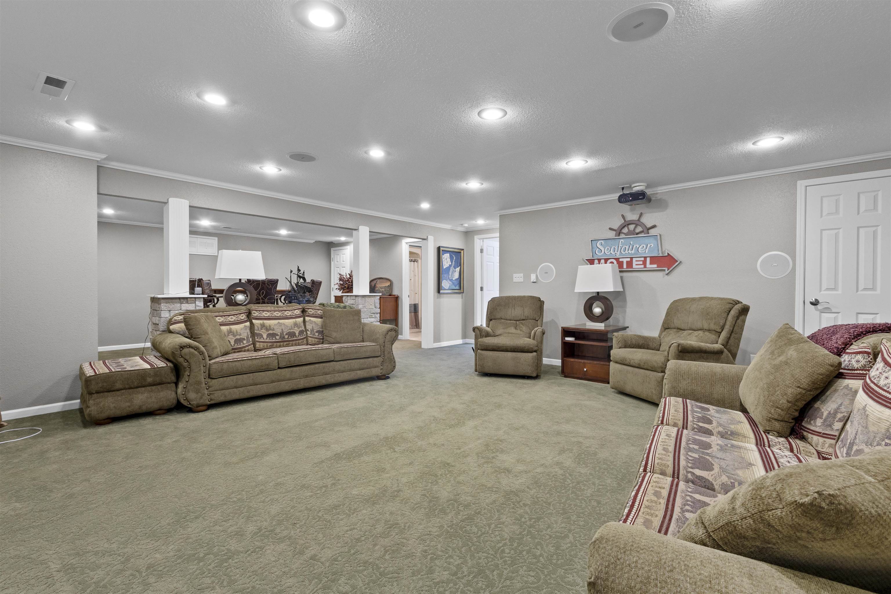 5100 STREICH Lane