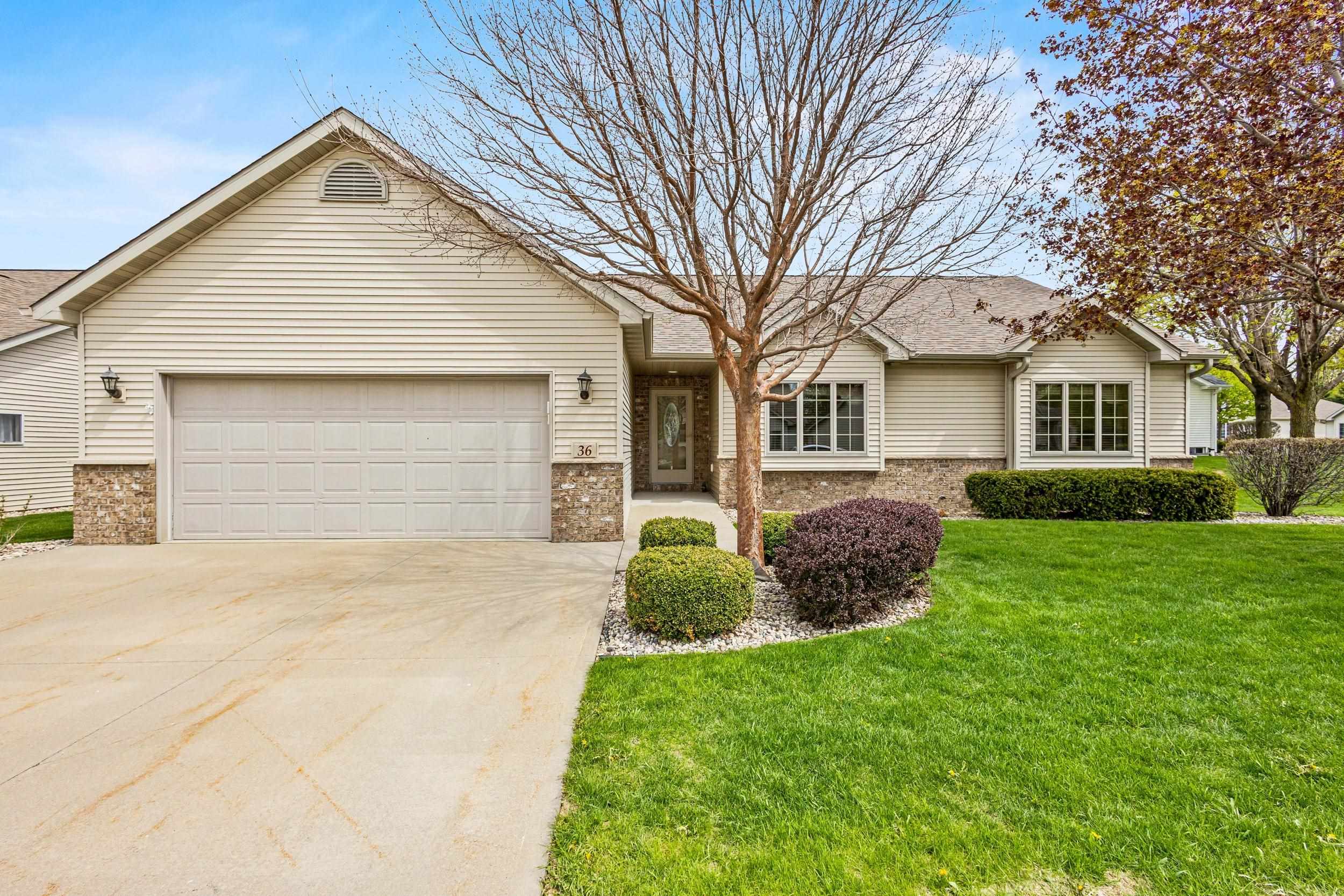 36 PENBROOK Circle