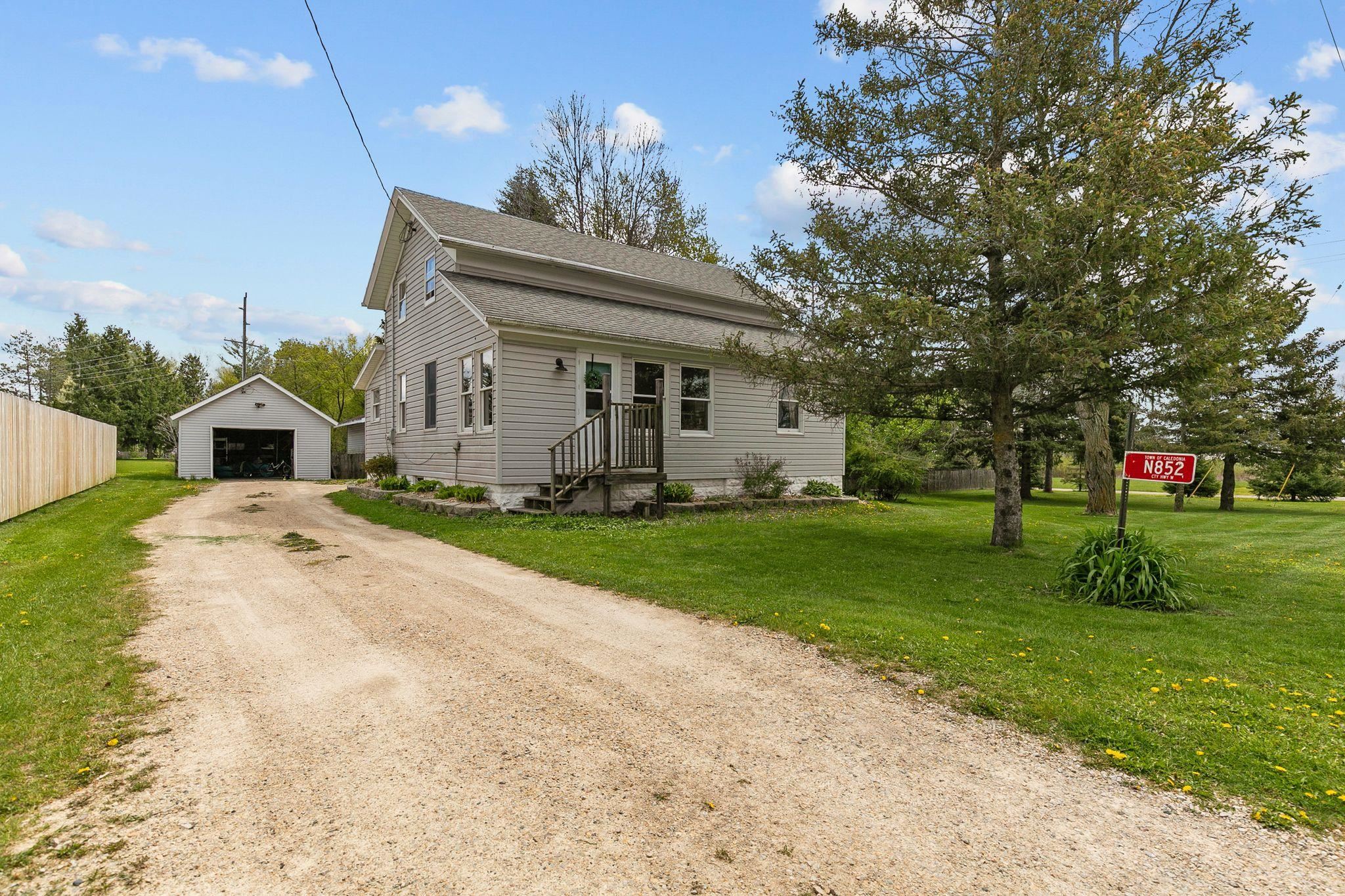 N852 COUNTY ROAD W