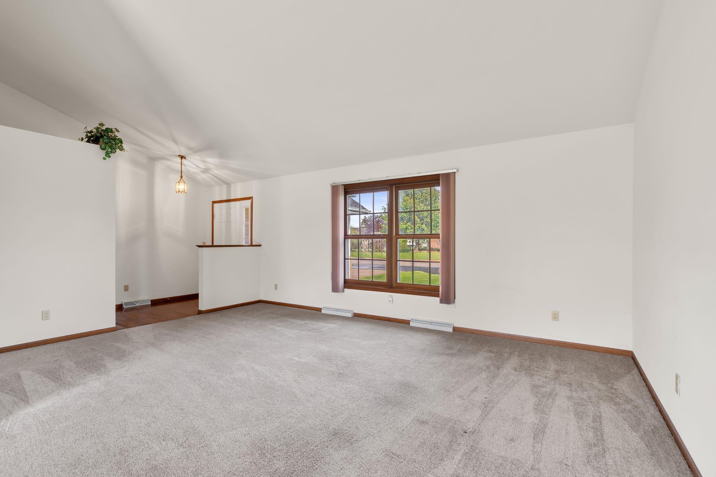N8033 LAKE BREEZE Drive