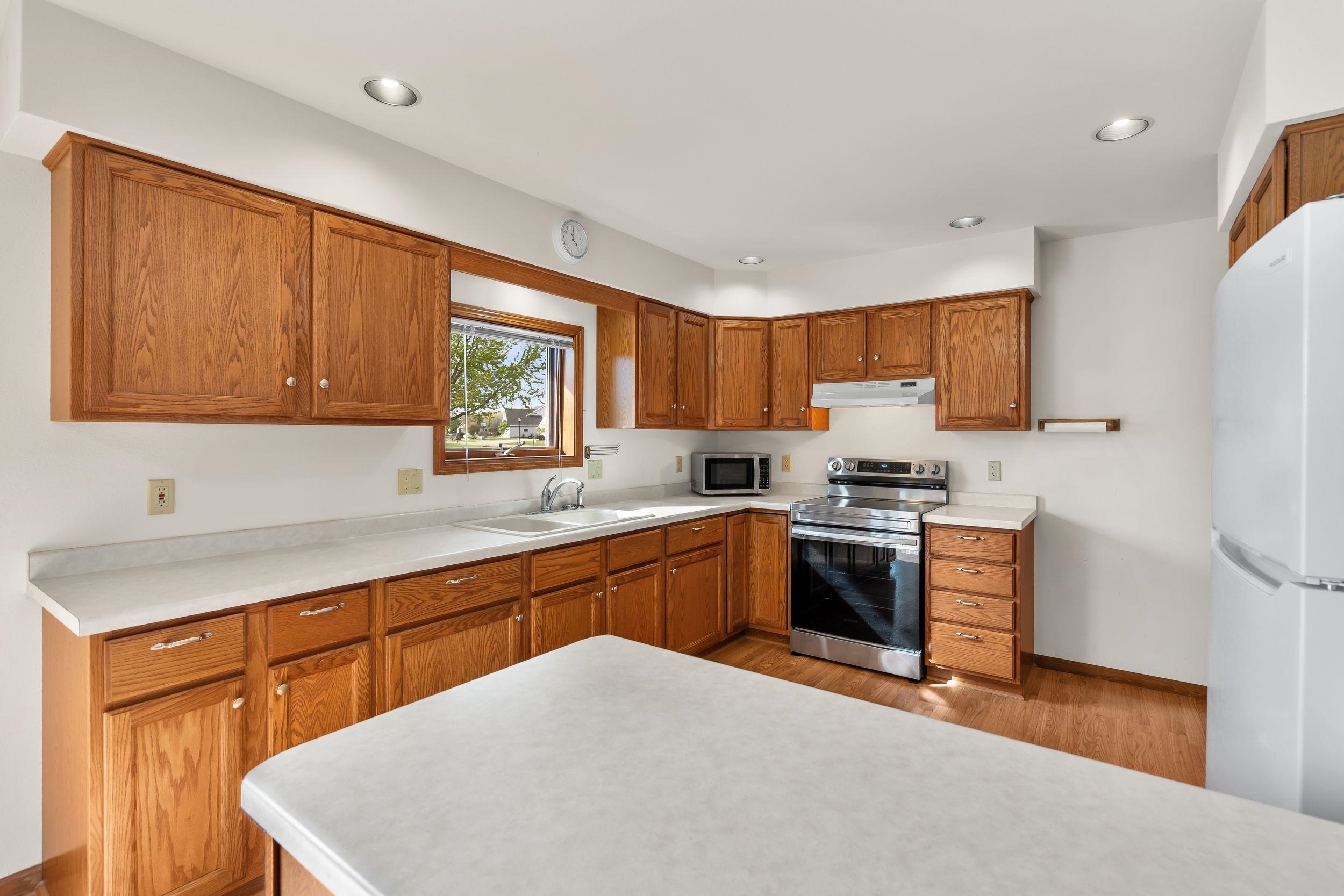 N8033 LAKE BREEZE Drive