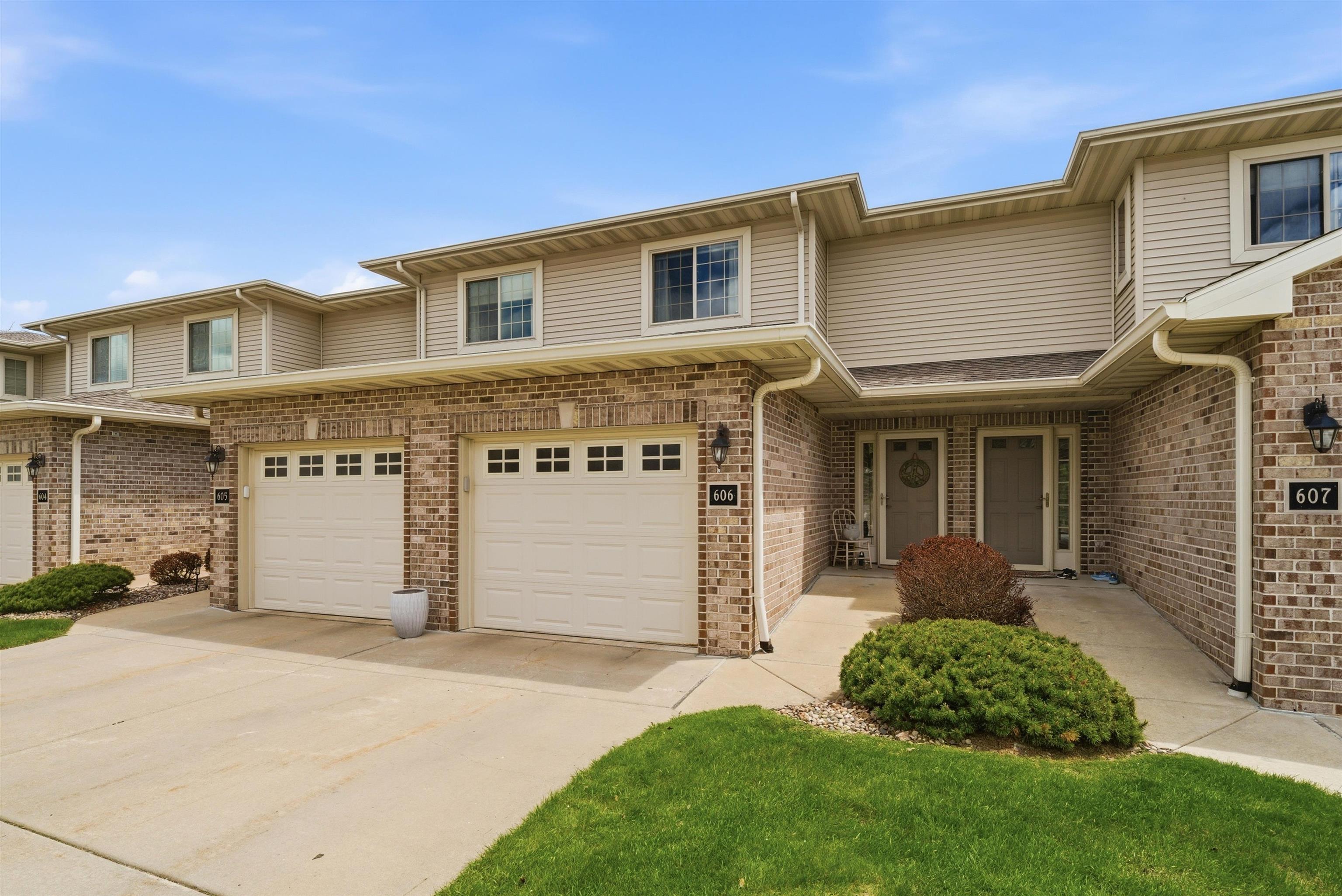 1300 ALPINE Drive Unit: 606