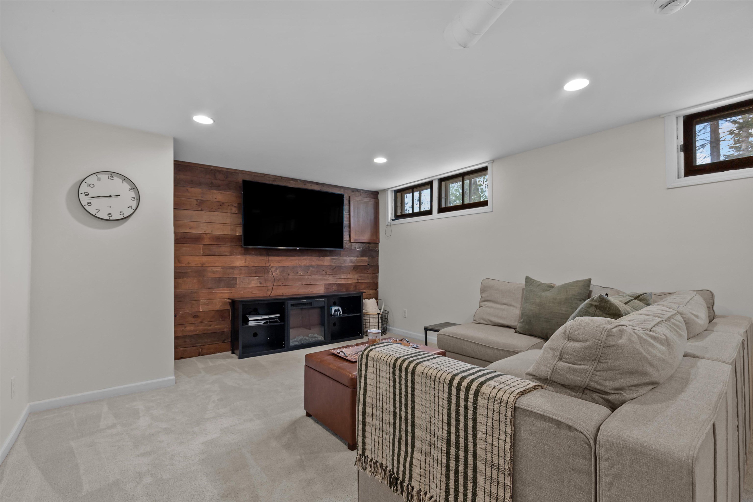 612 W BUCK Street