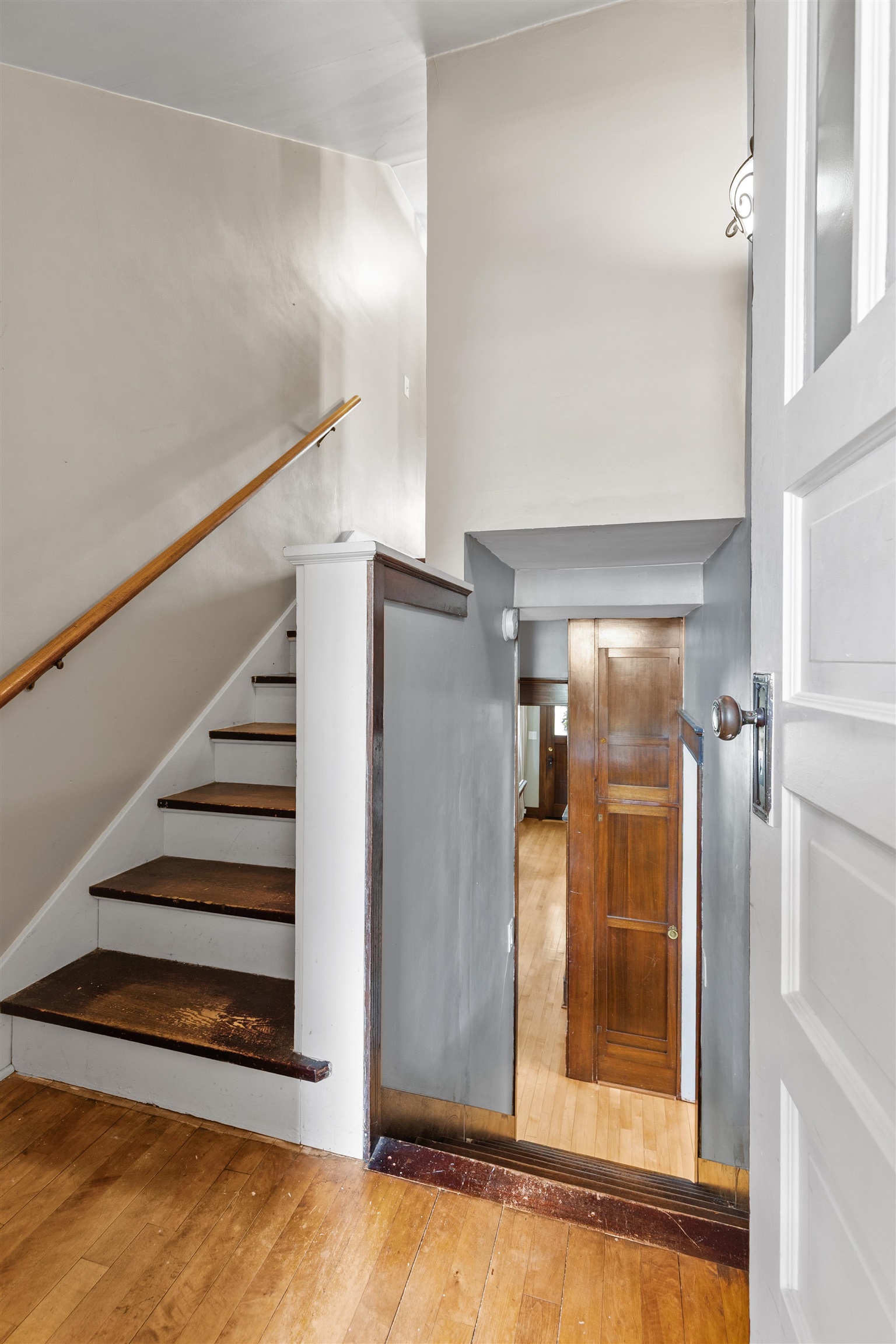 612 W BUCK Street