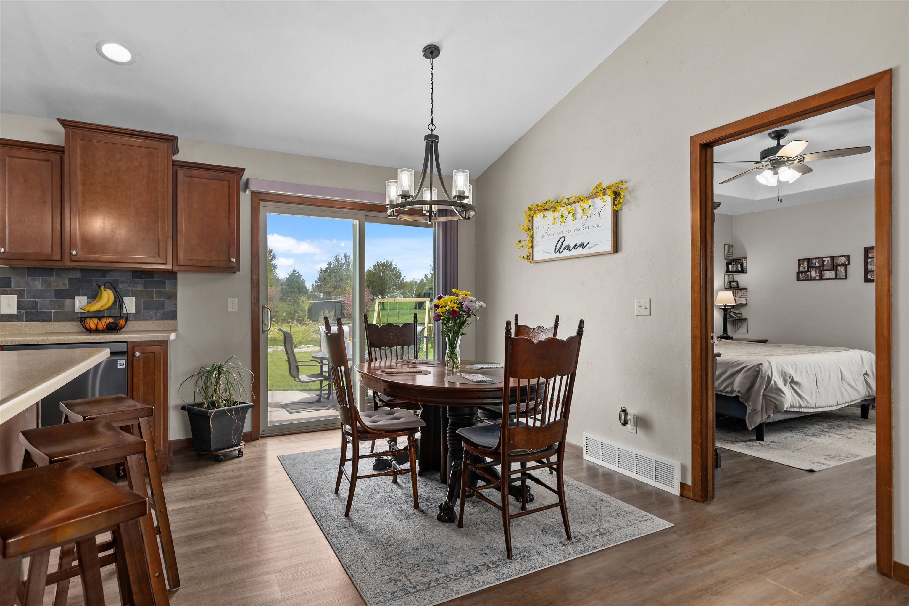 W6220 SHERWOOD POINT Court