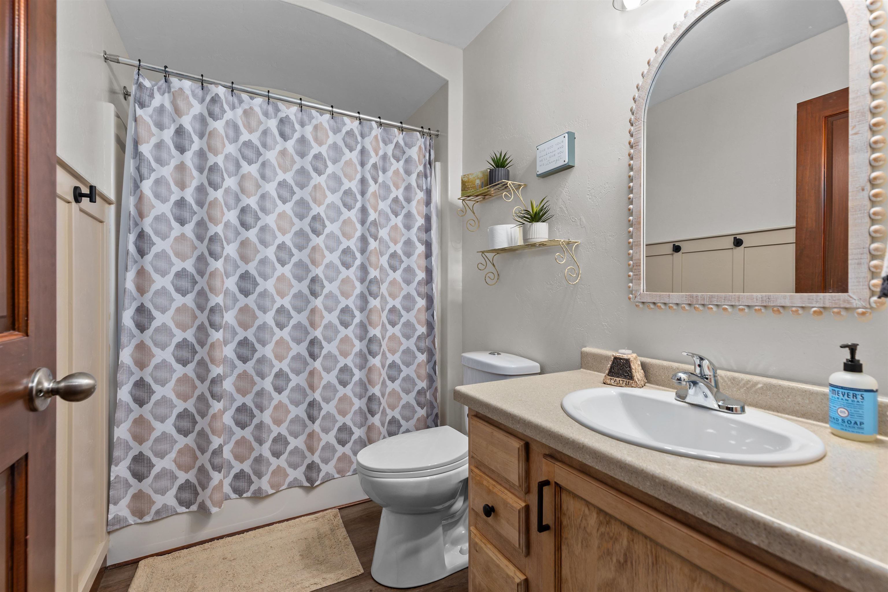 W6220 SHERWOOD POINT Court
