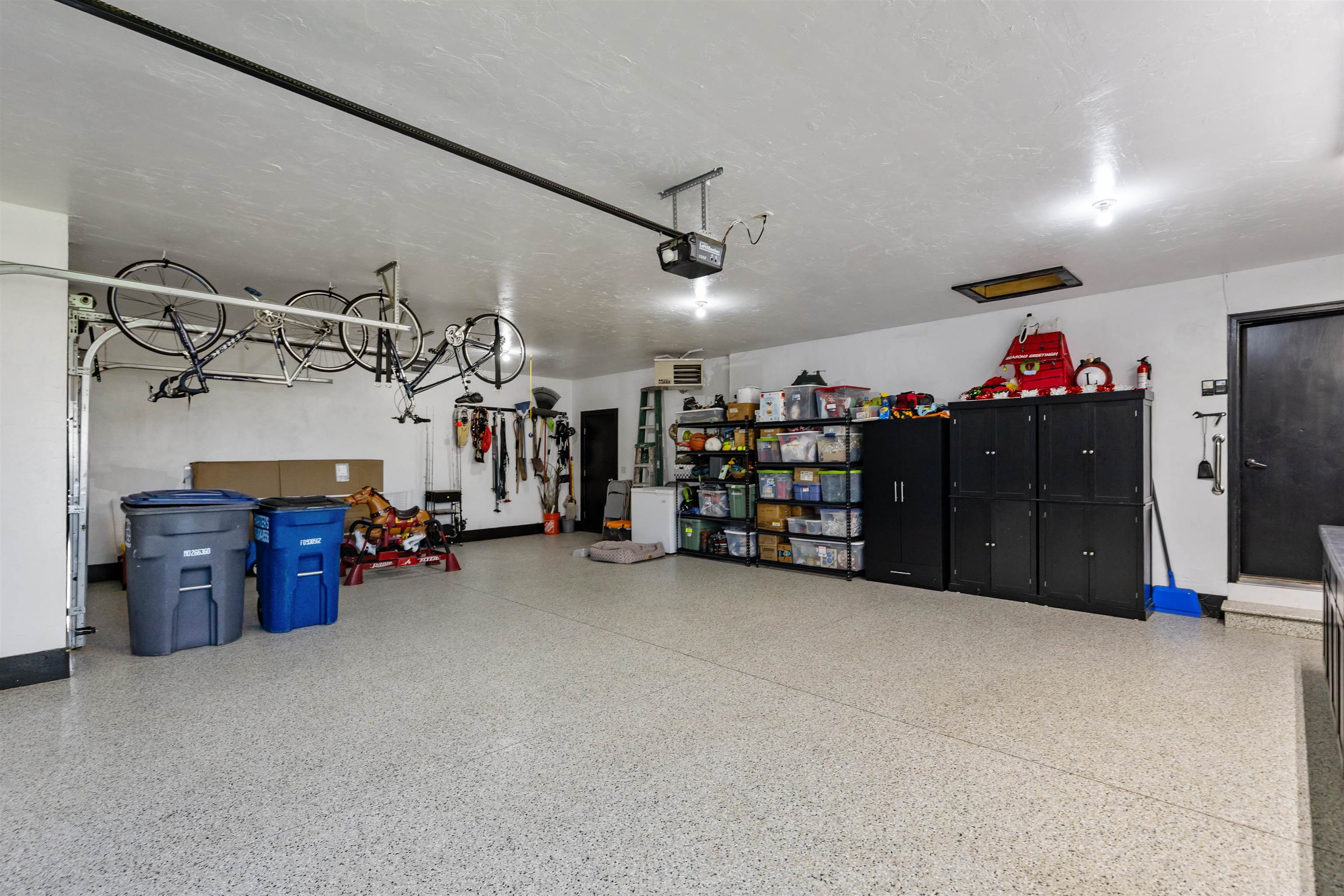 W6220 SHERWOOD POINT Court