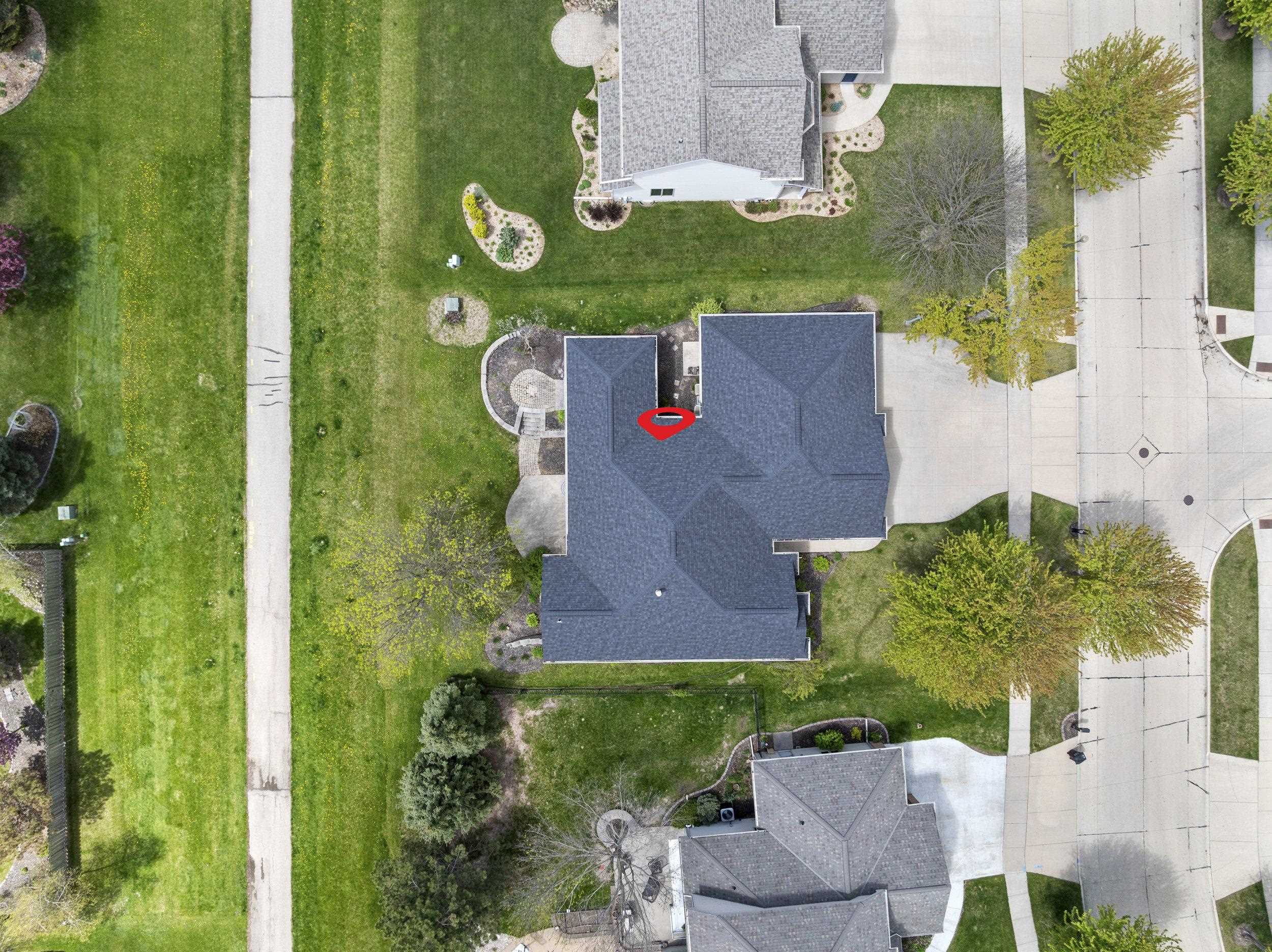 3219 E FALLCREEK Lane