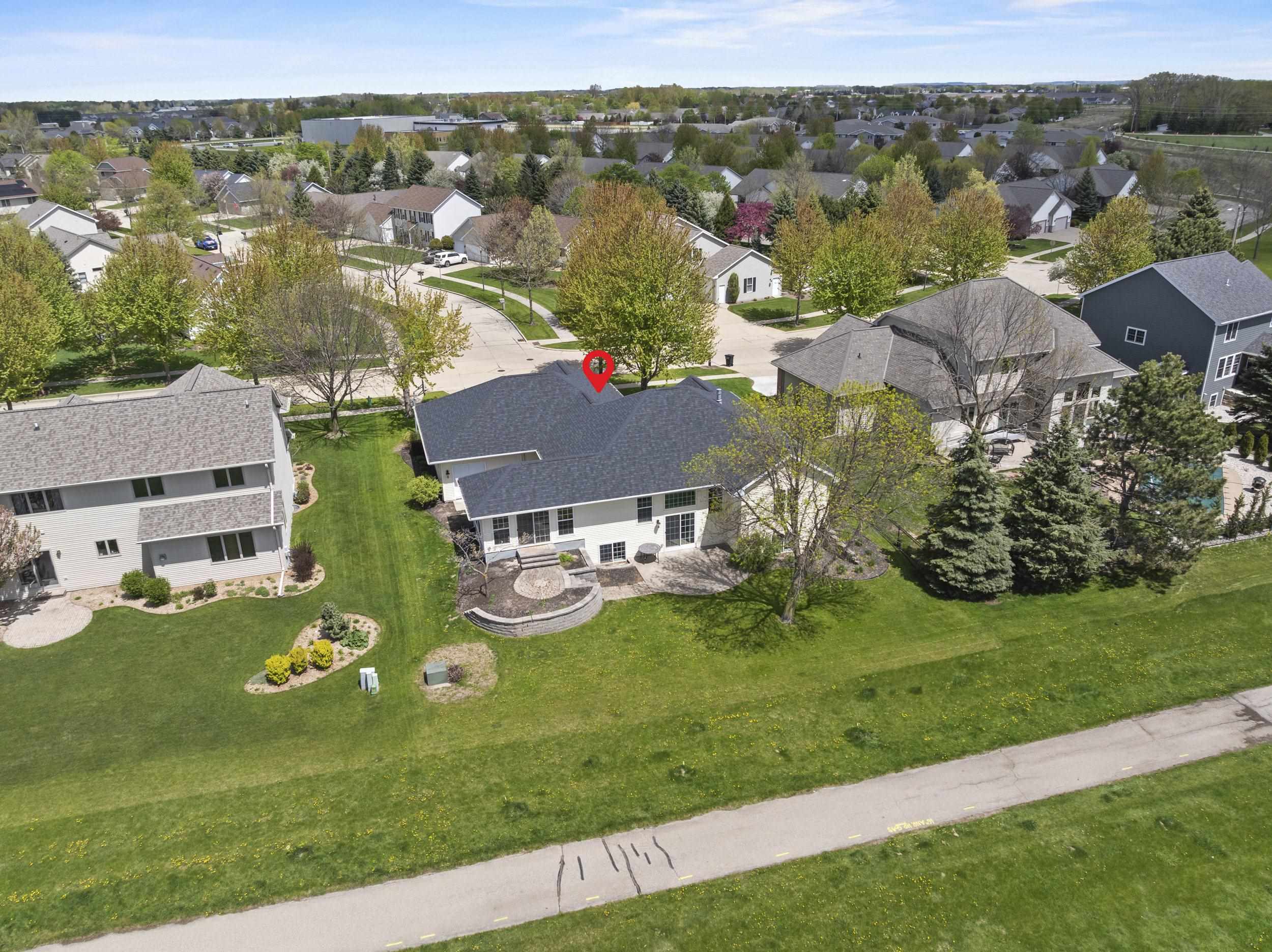 3219 E FALLCREEK Lane