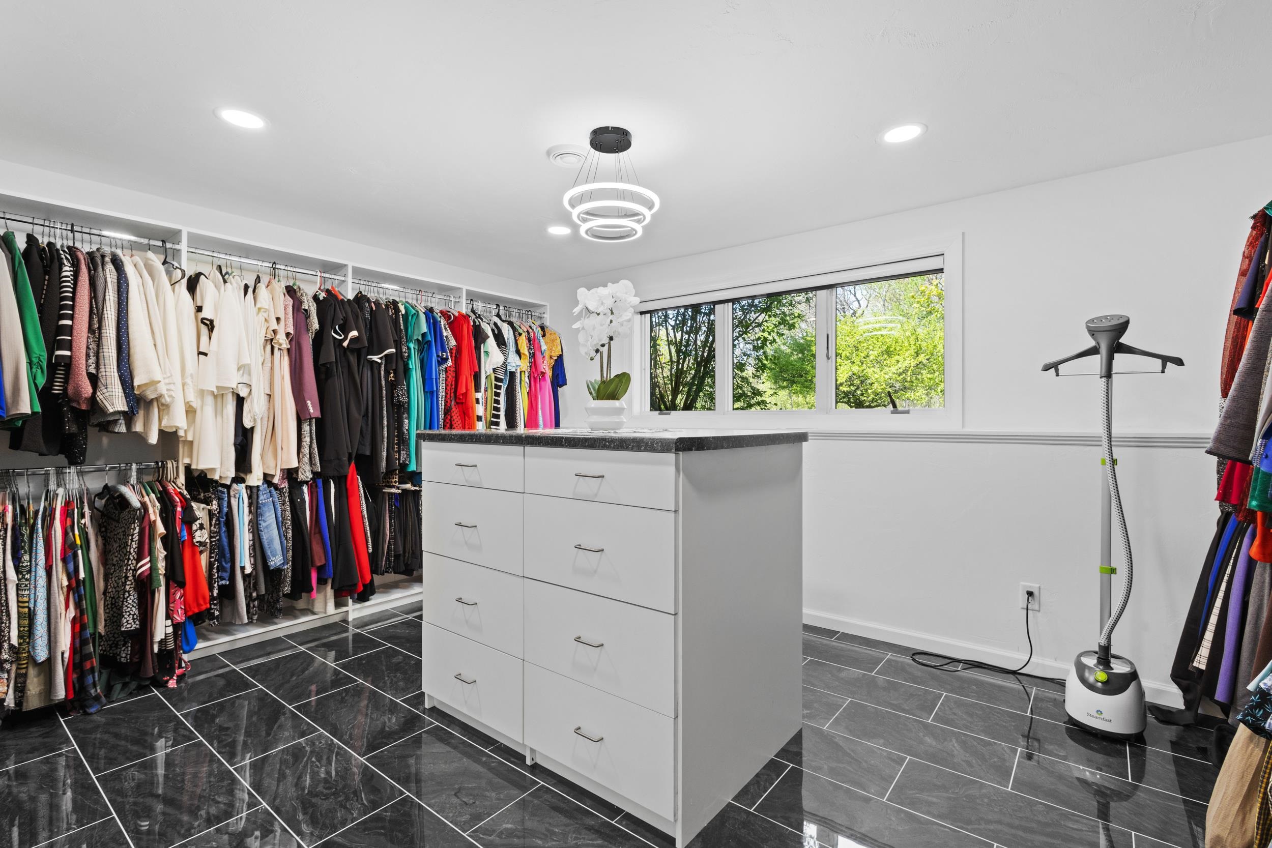 8045 SAQUARO Court