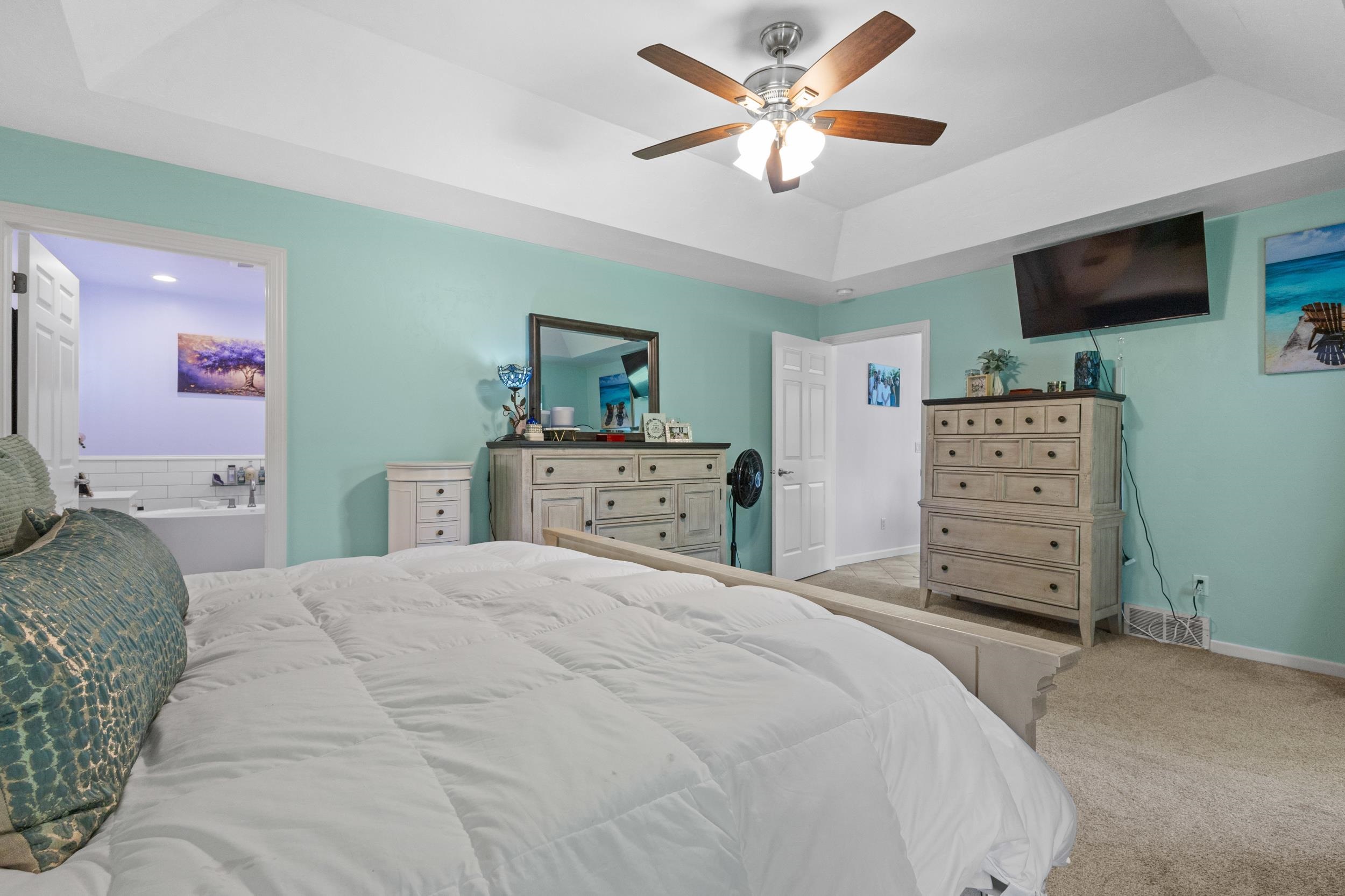 8045 SAQUARO Court