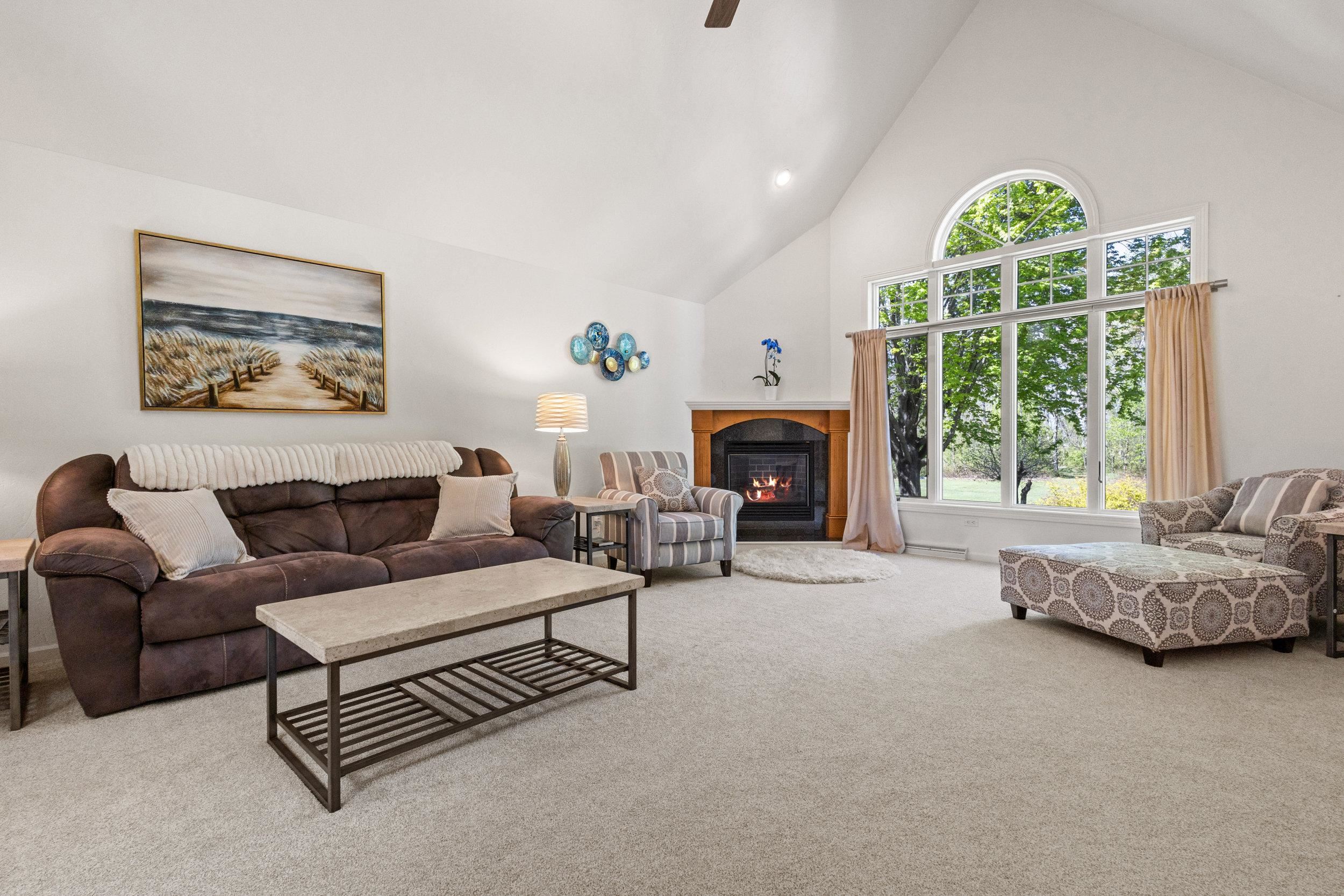 8045 SAQUARO Court