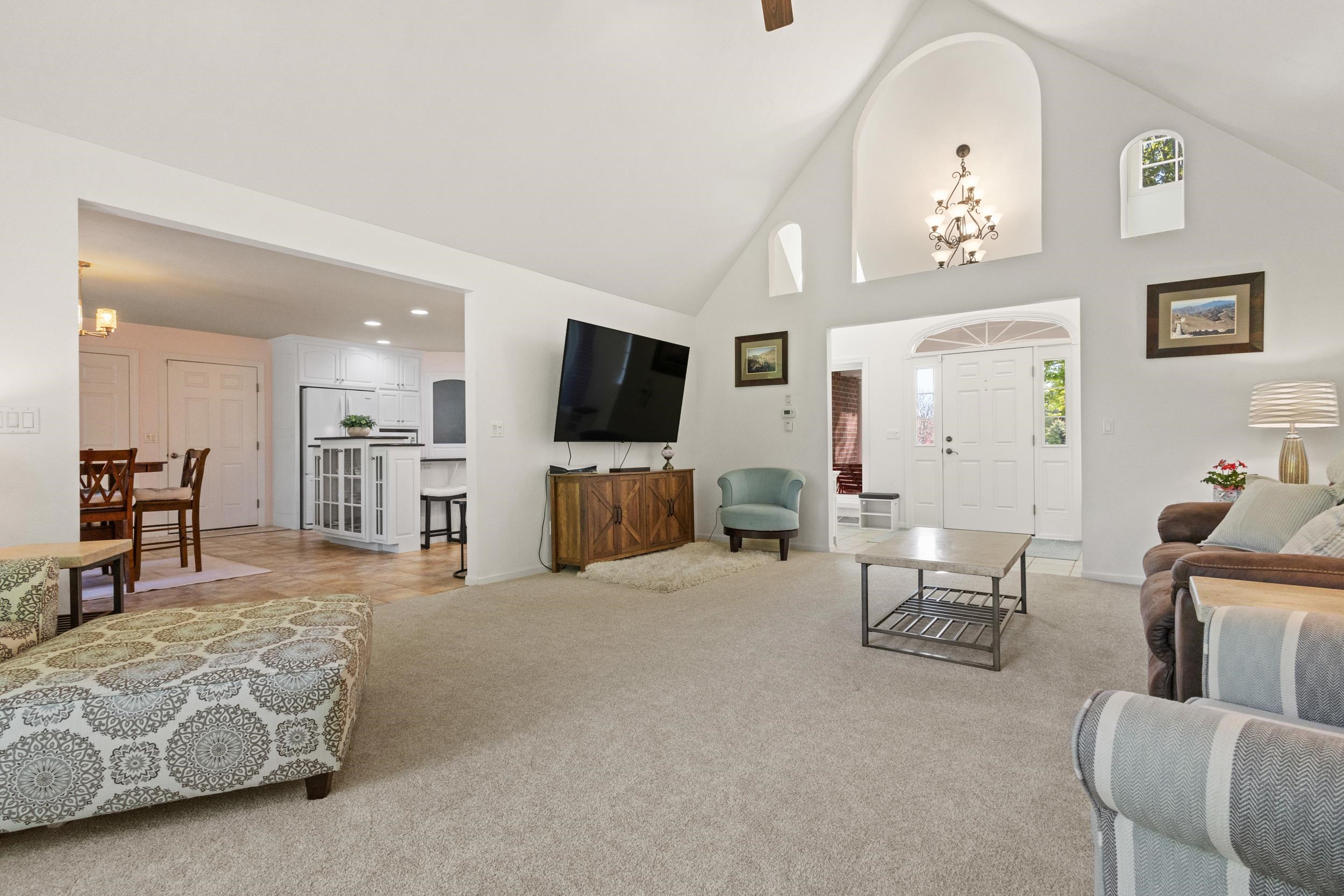 8045 SAQUARO Court