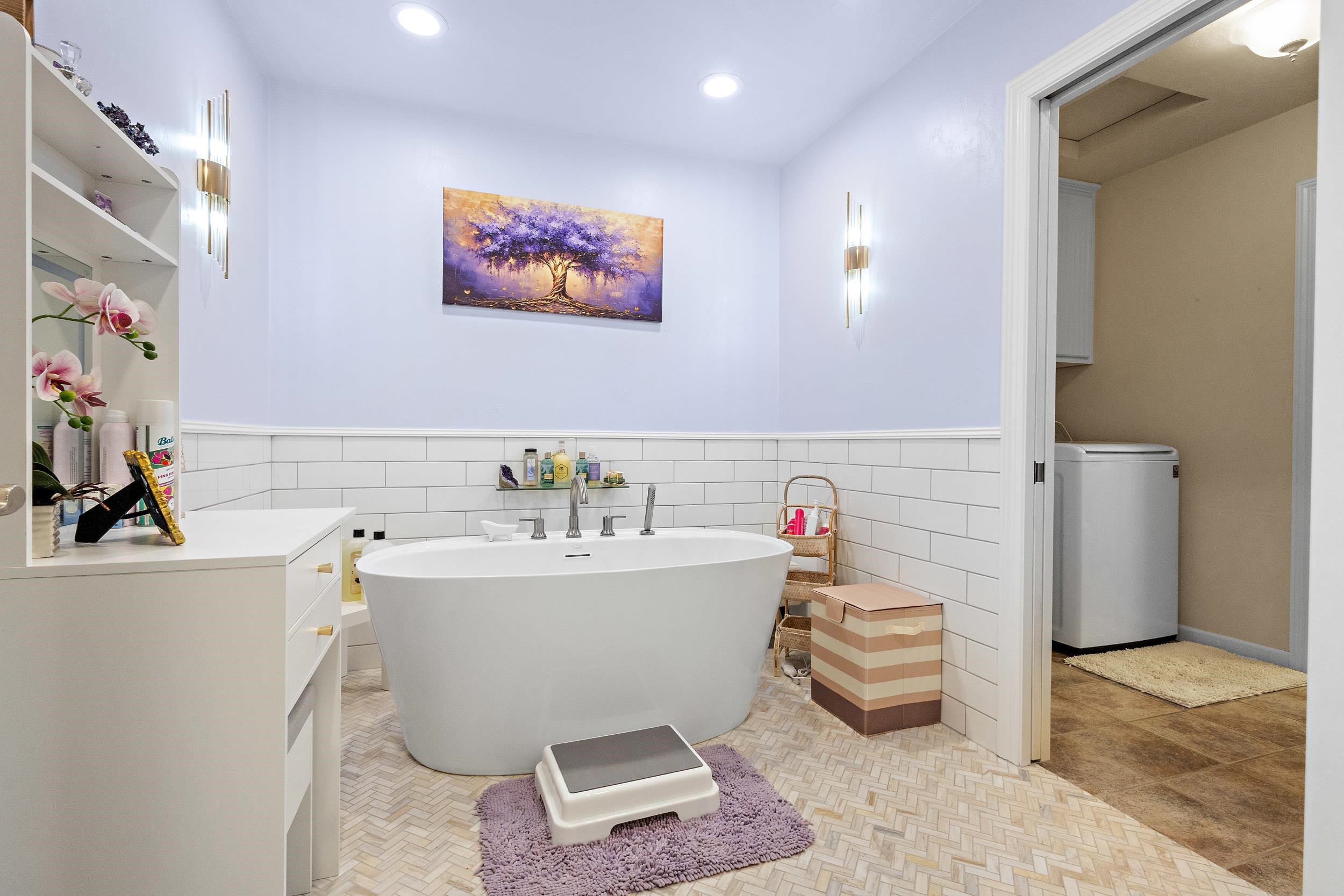 8045 SAQUARO Court