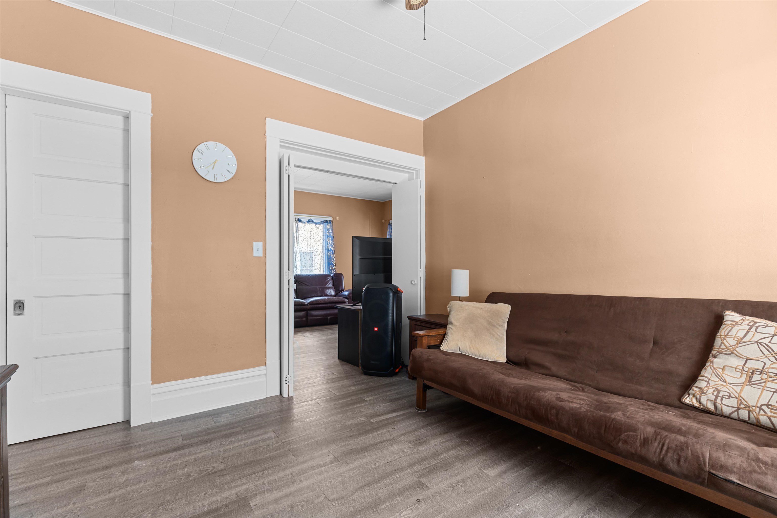 242 W 14TH Avenue