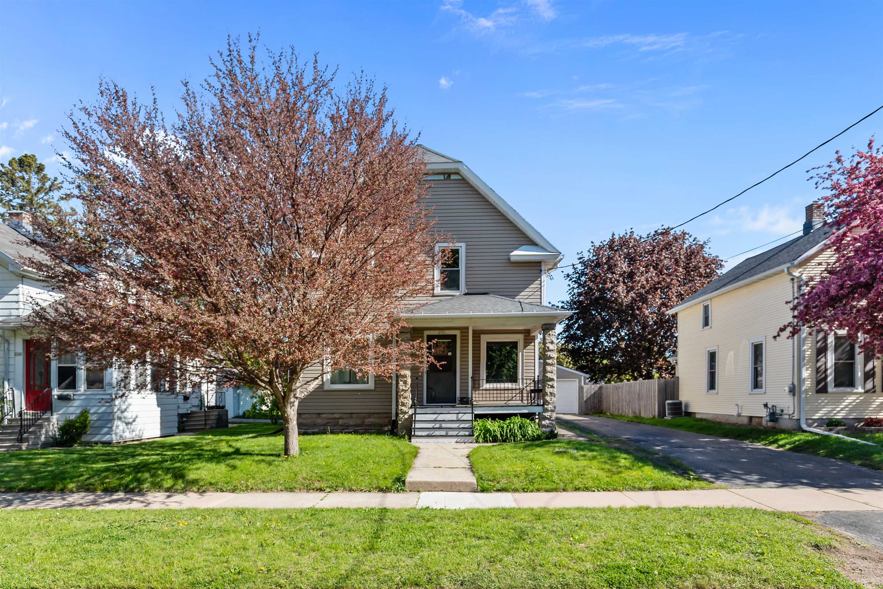 242 W 14TH Avenue