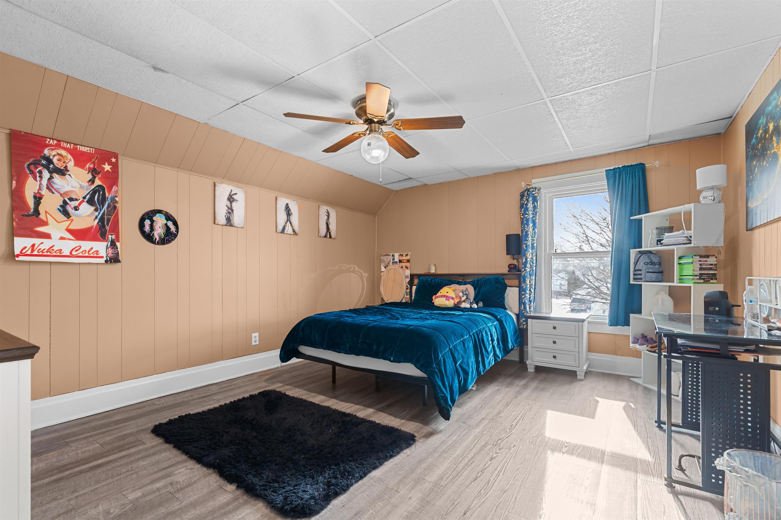 242 W 14TH Avenue