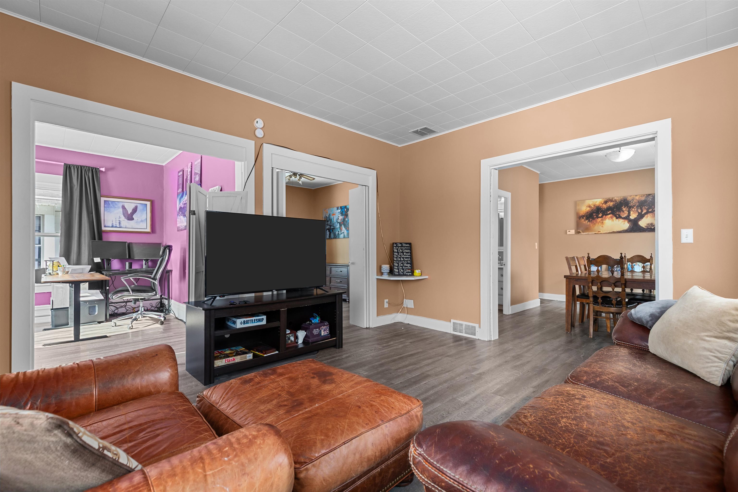 242 W 14TH Avenue