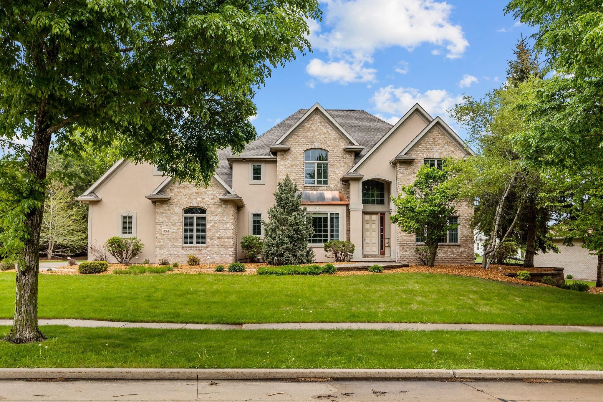 424 E TALLGRASS Drive