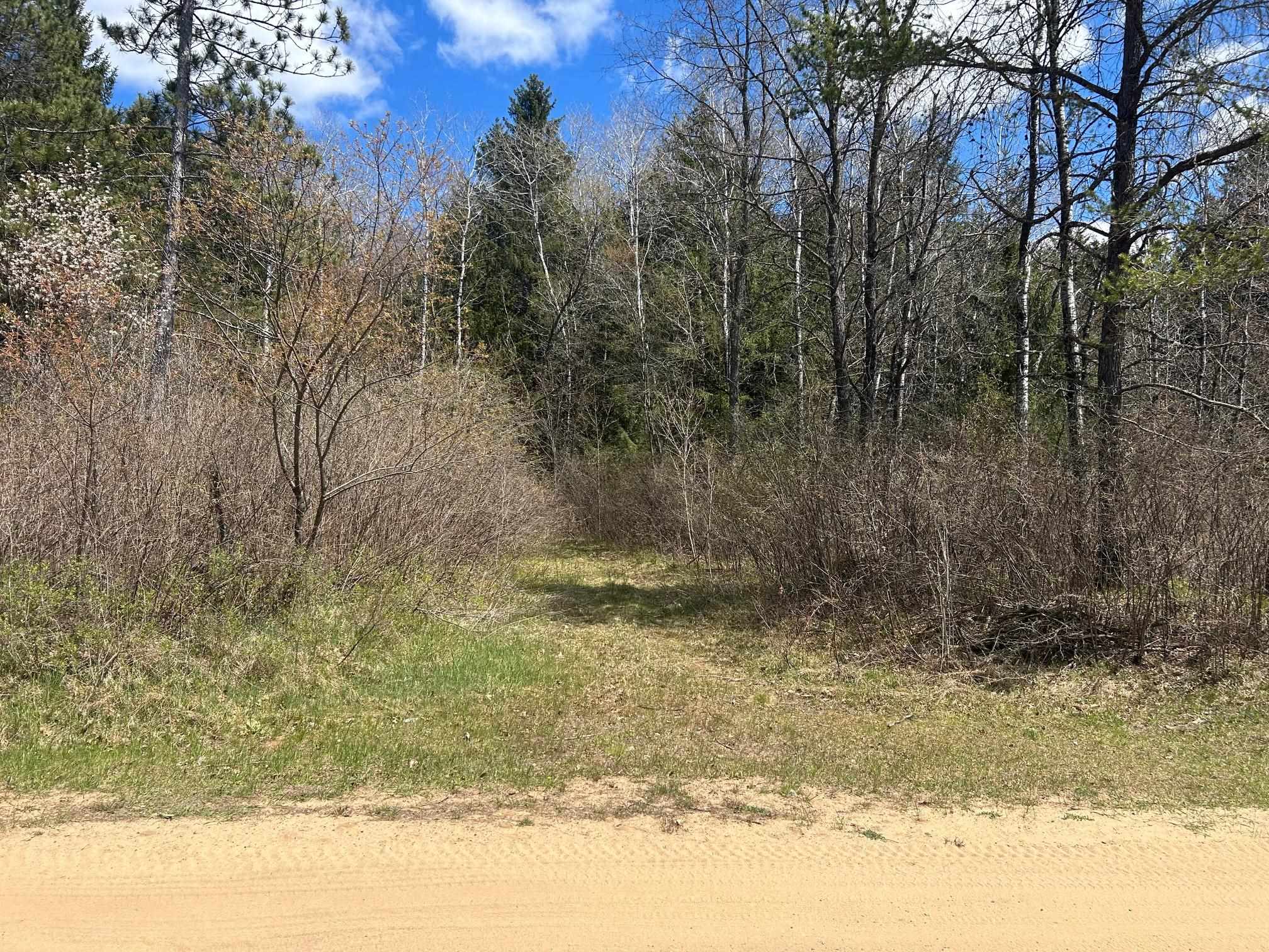 N9416 HIGHLINE Lane