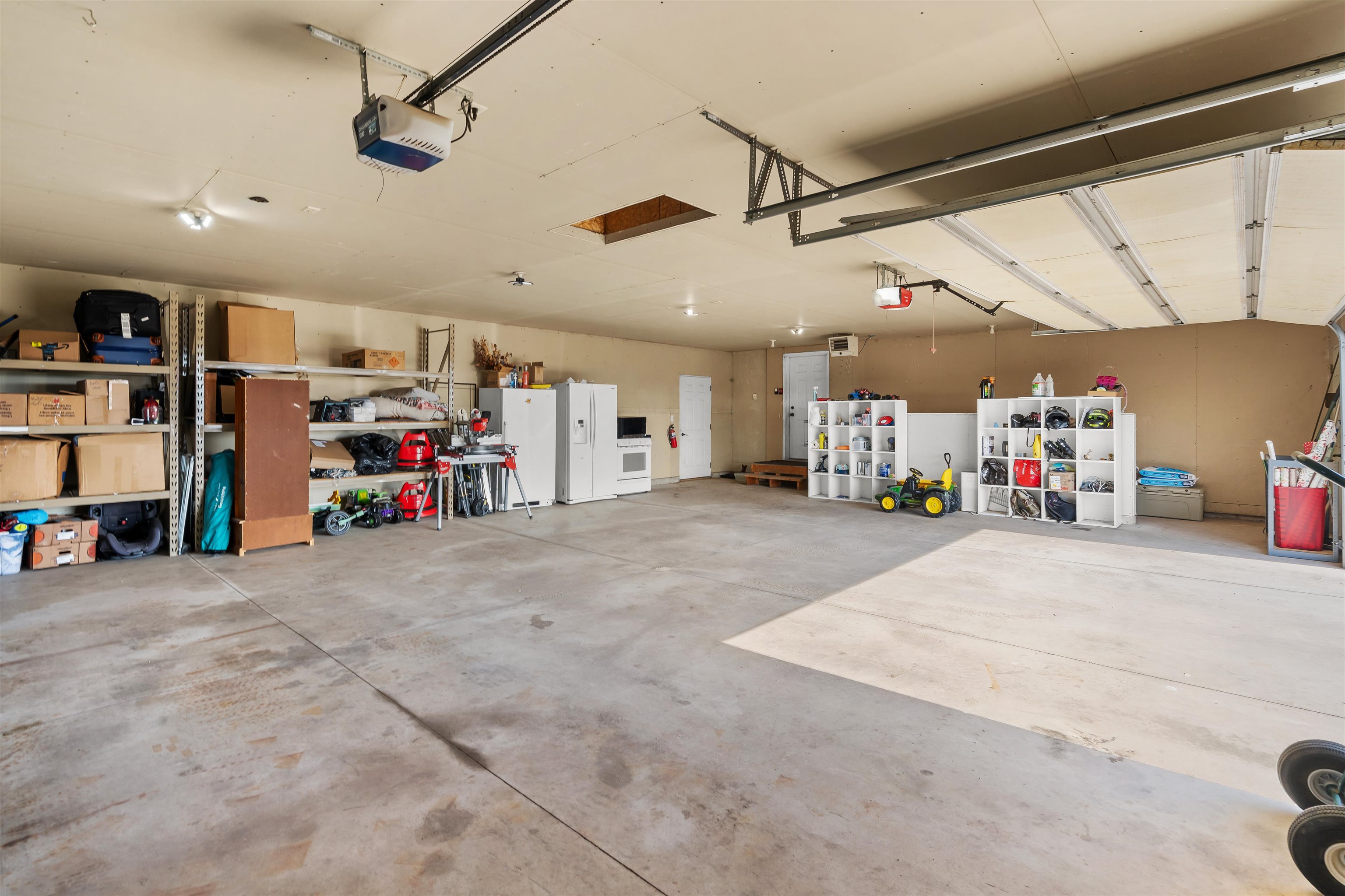 1254 S OVERLAND Road