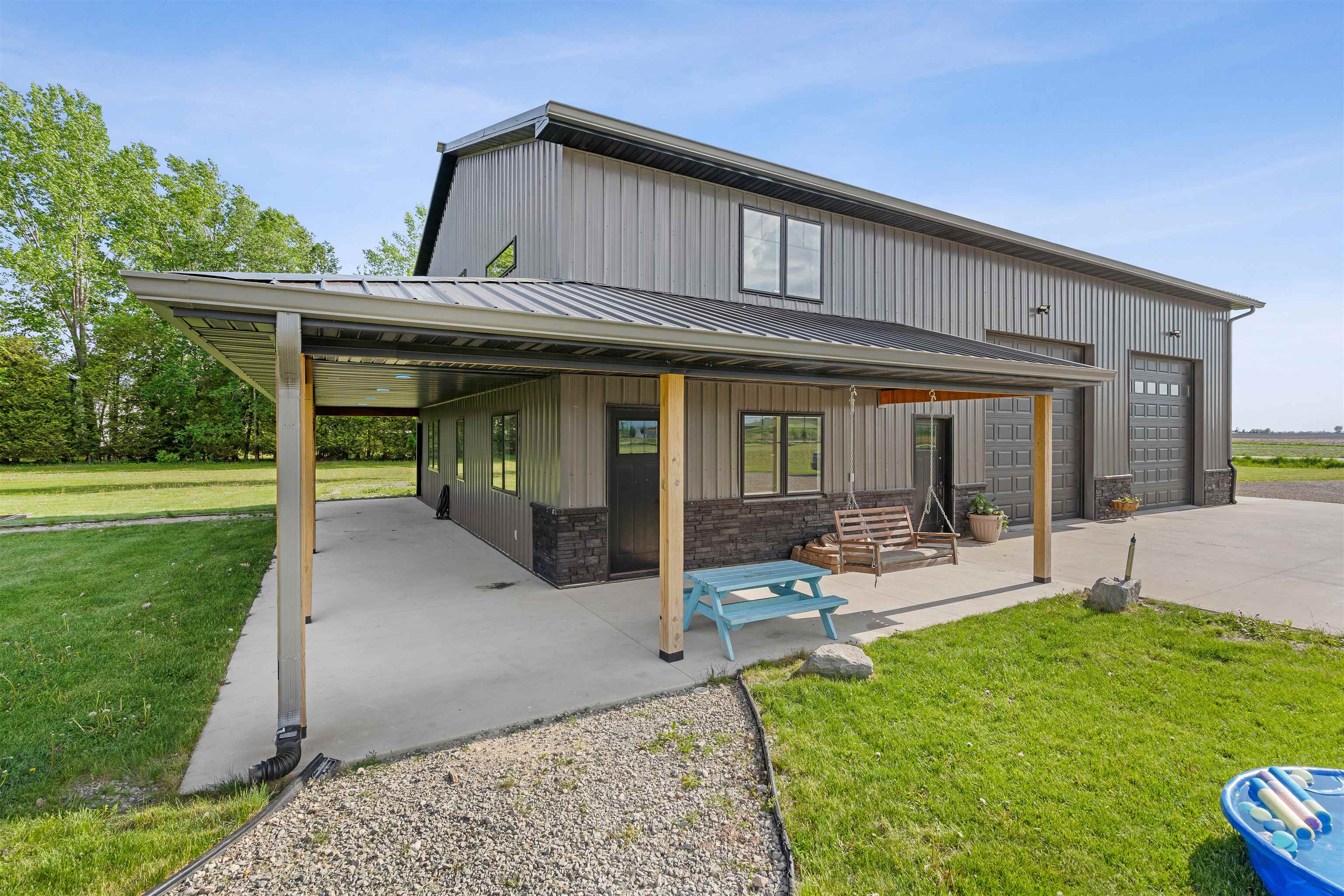 1254 S OVERLAND Road