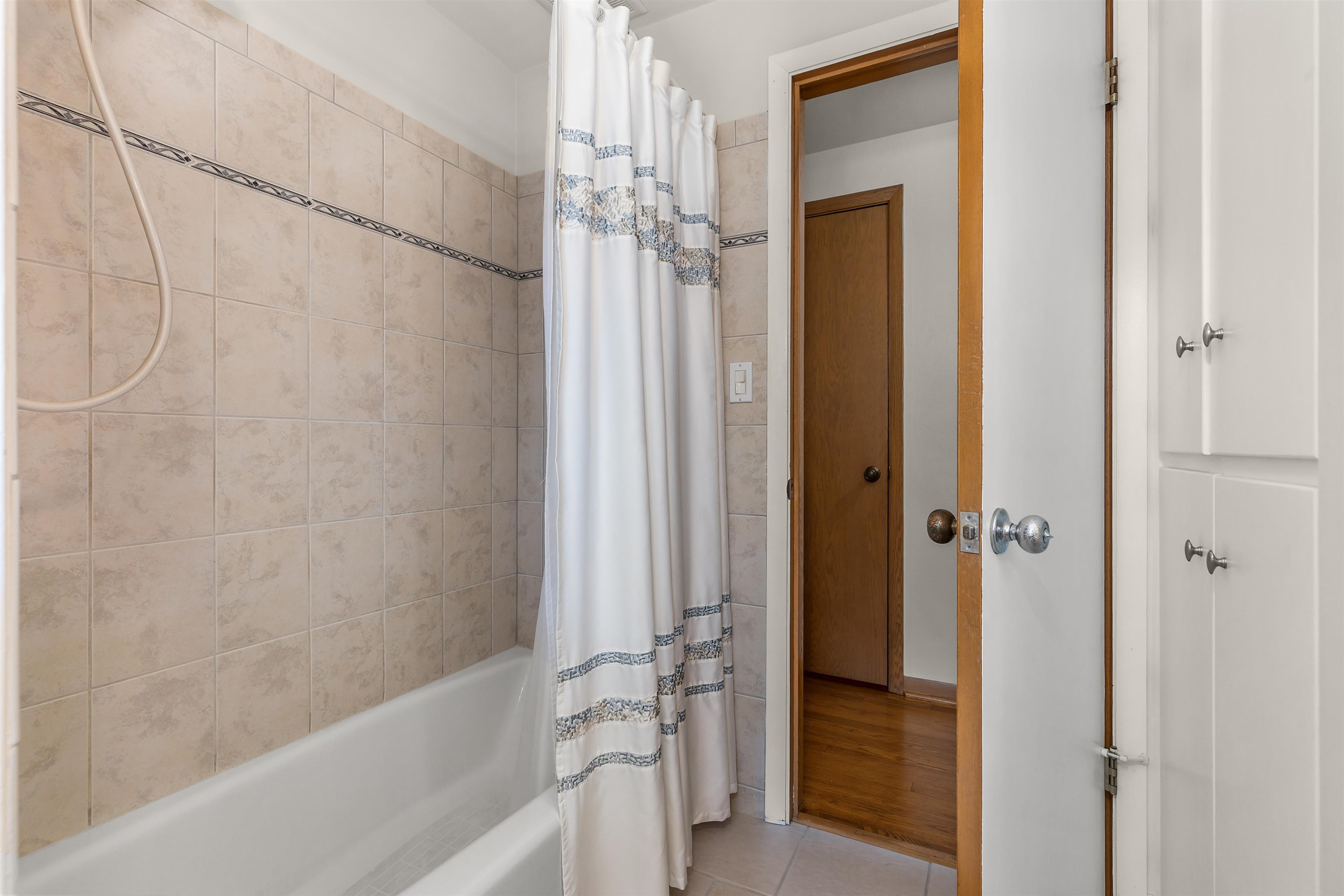 2714 N ELMWOOD Court