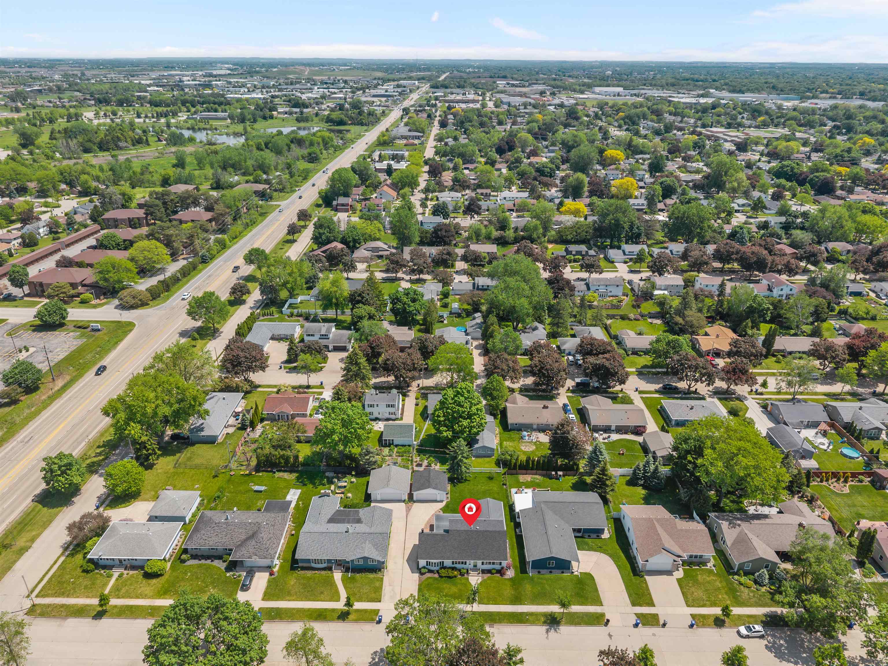2714 N ELMWOOD Court