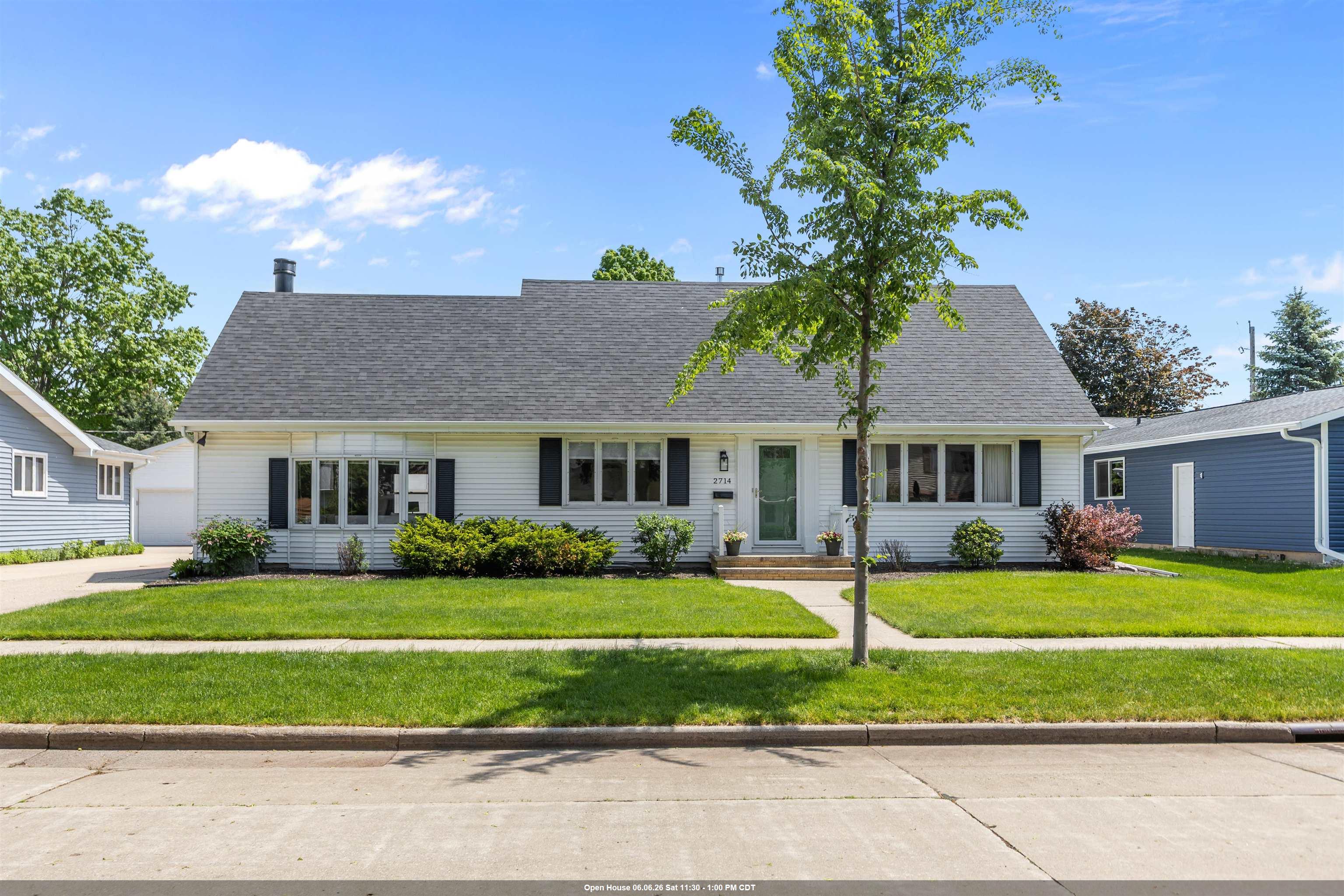 2714 N ELMWOOD Court