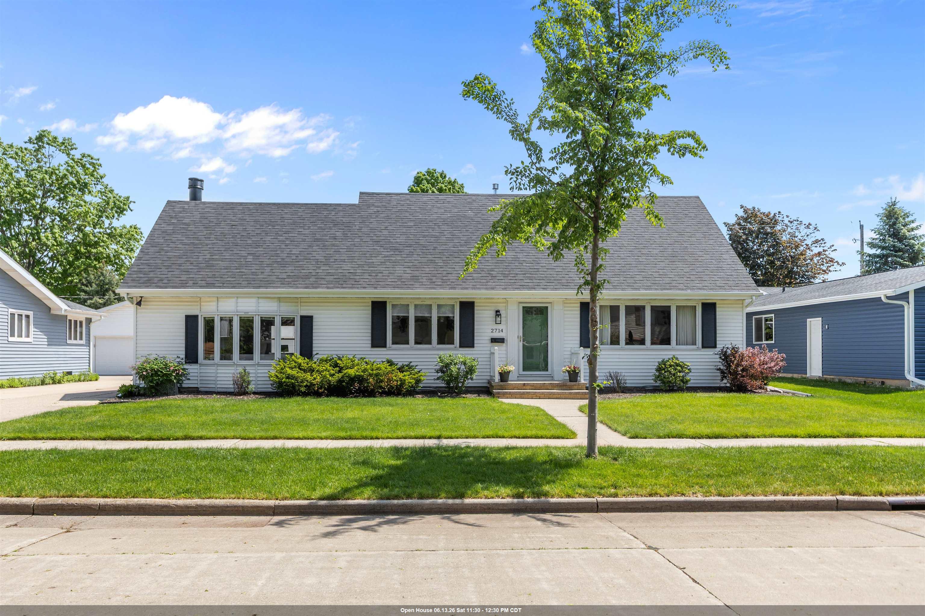 2714 N ELMWOOD Court