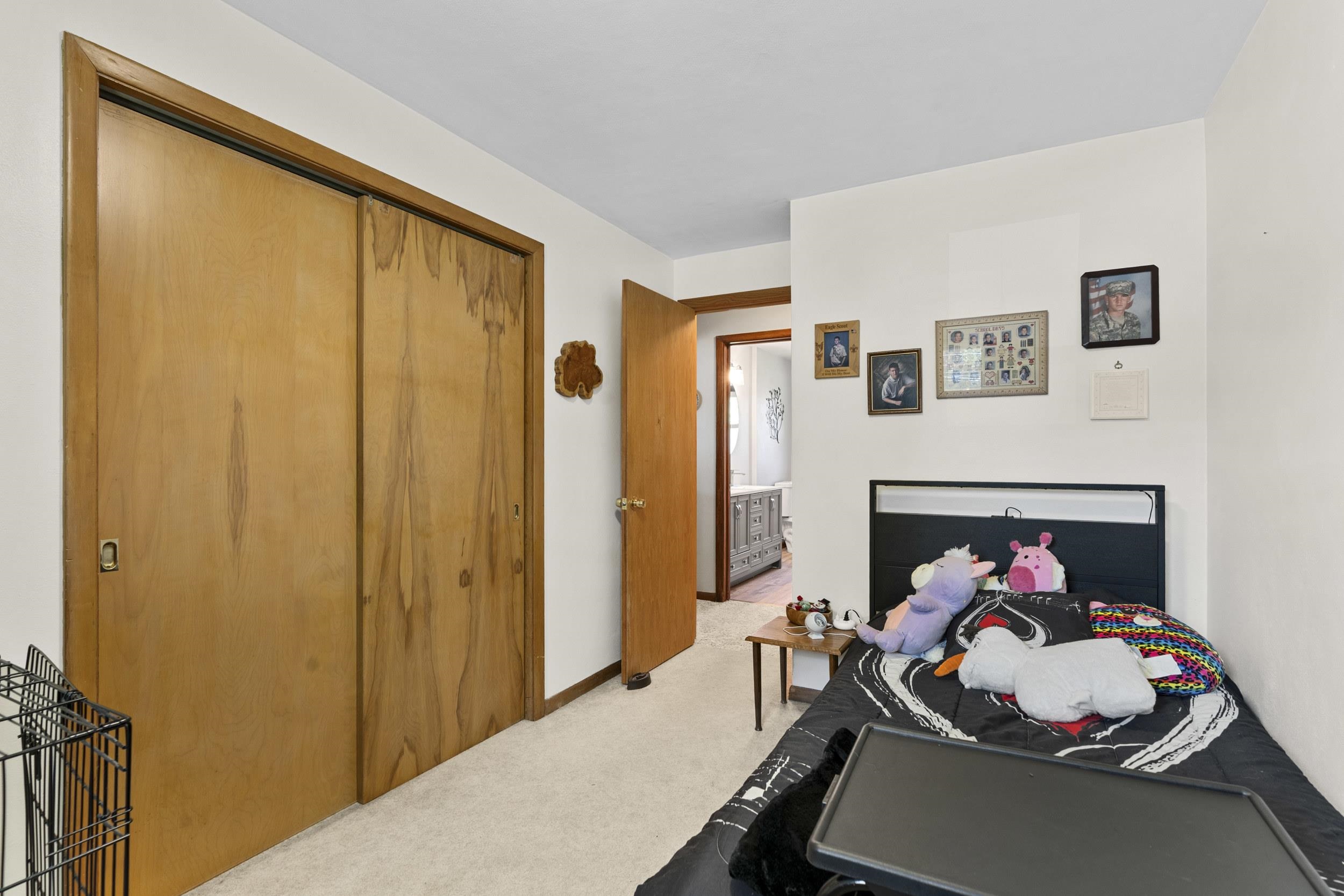 618 E HARDING Drive