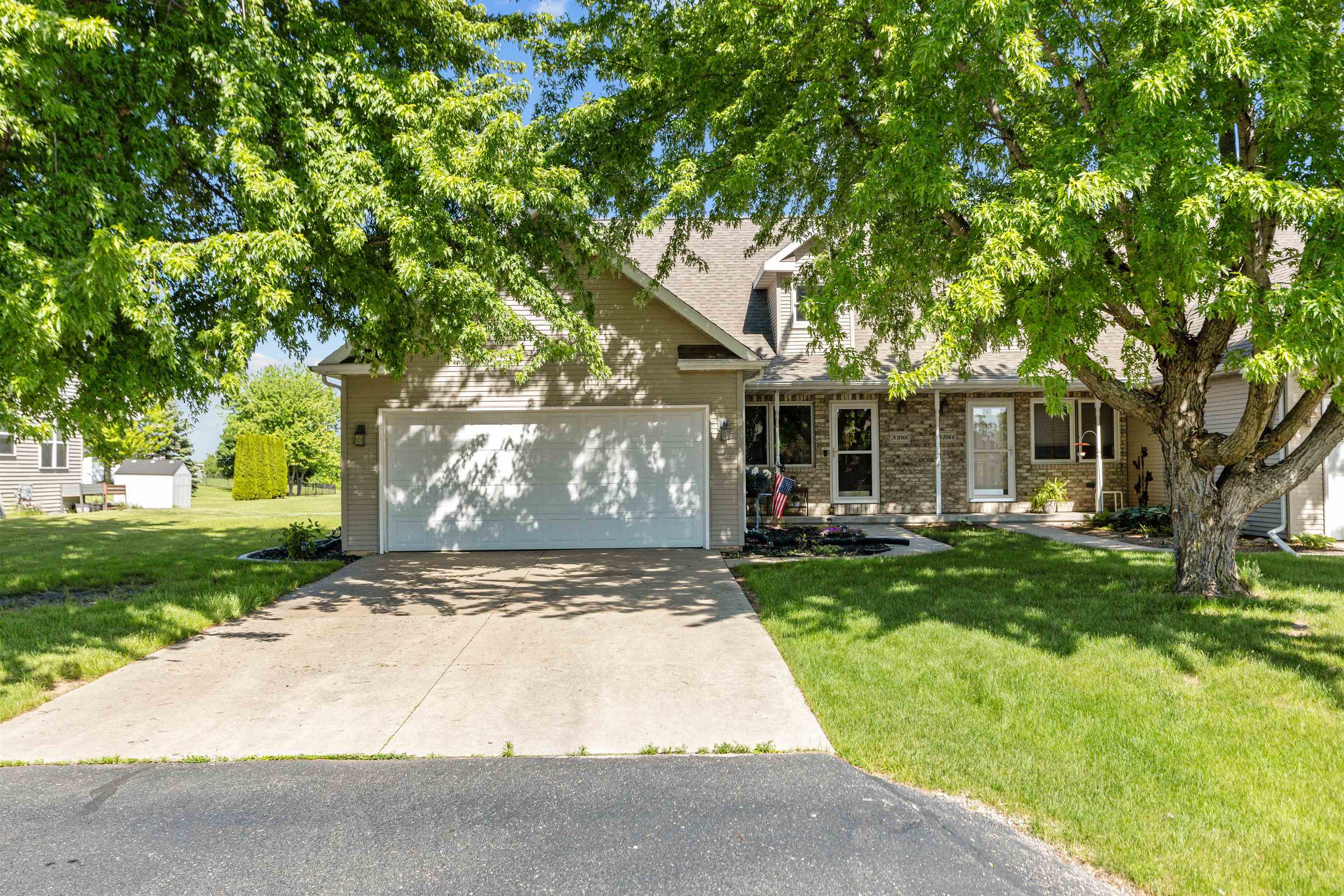 N1066 VANDER MAAZEN Drive