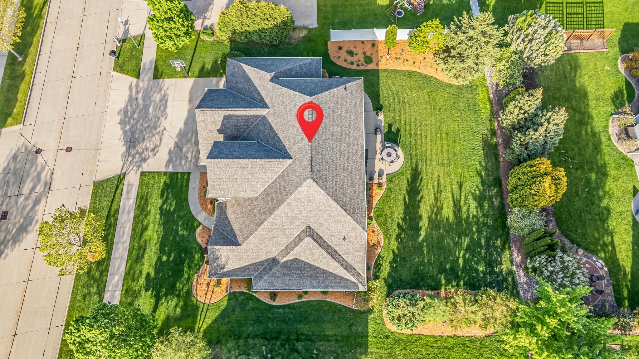 309 E STRATFORD Lane