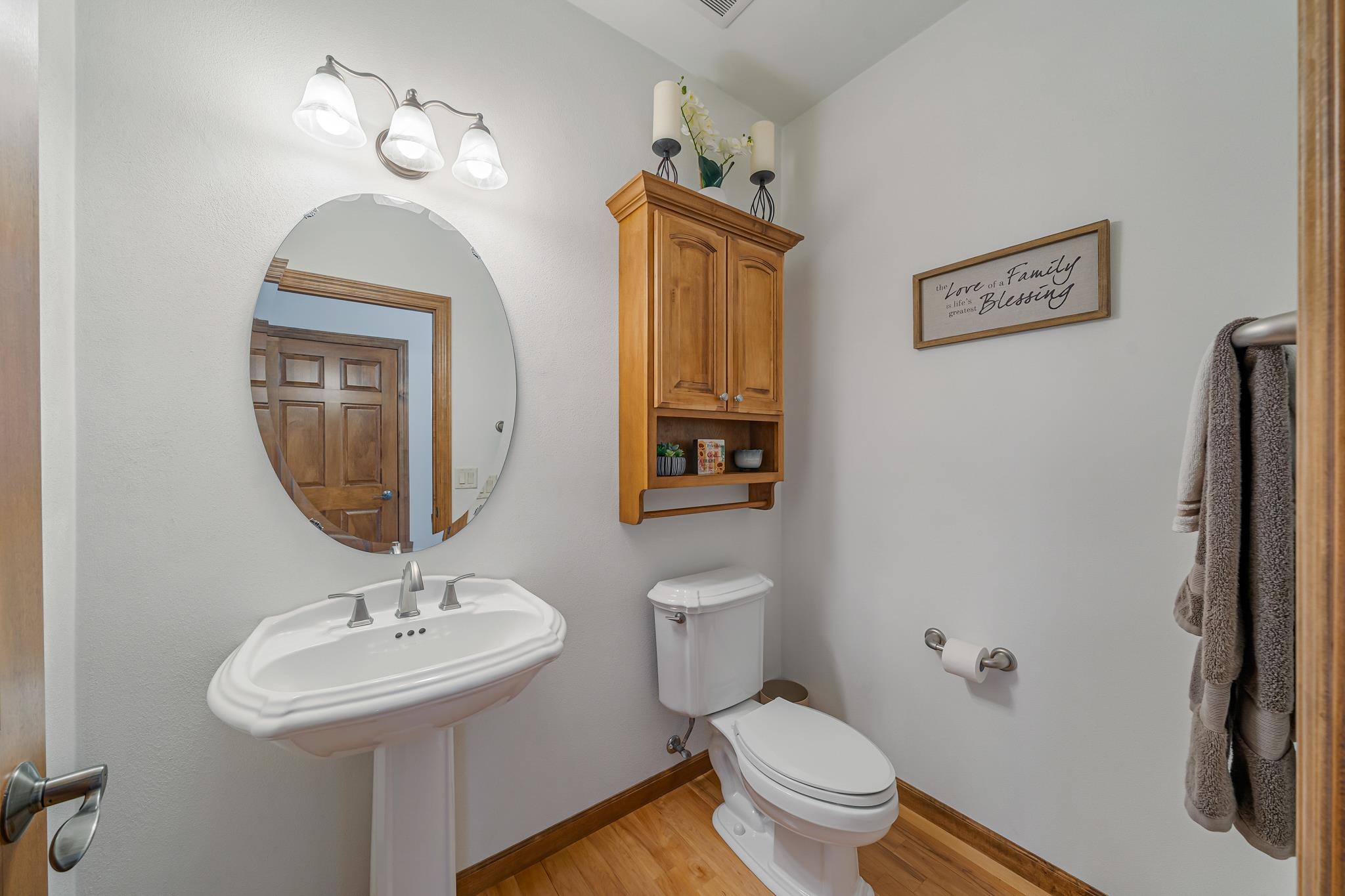 309 E STRATFORD Lane