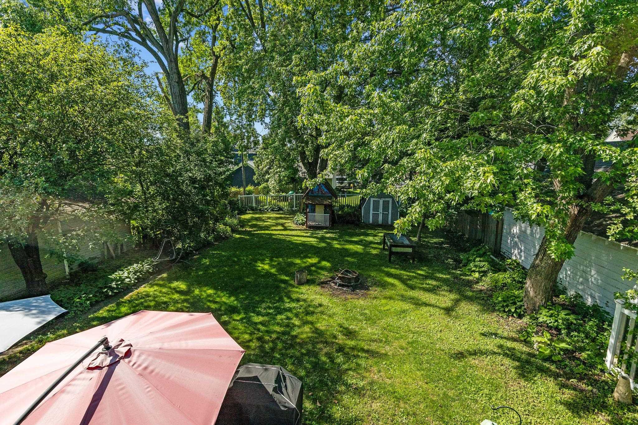 707 E BREWSTER Street